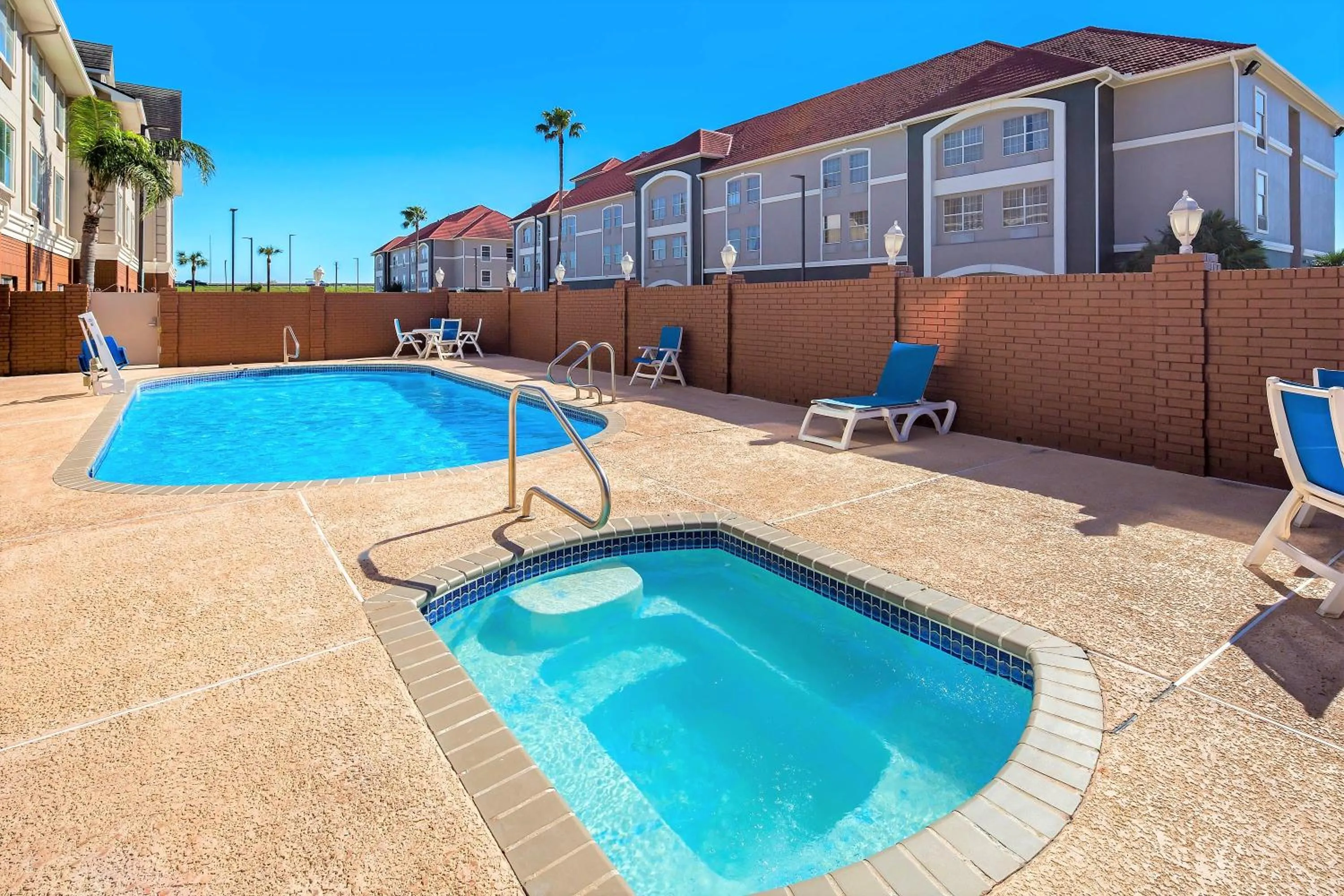 Hot Tub in La Quinta by Wyndham Pharr North McAllen