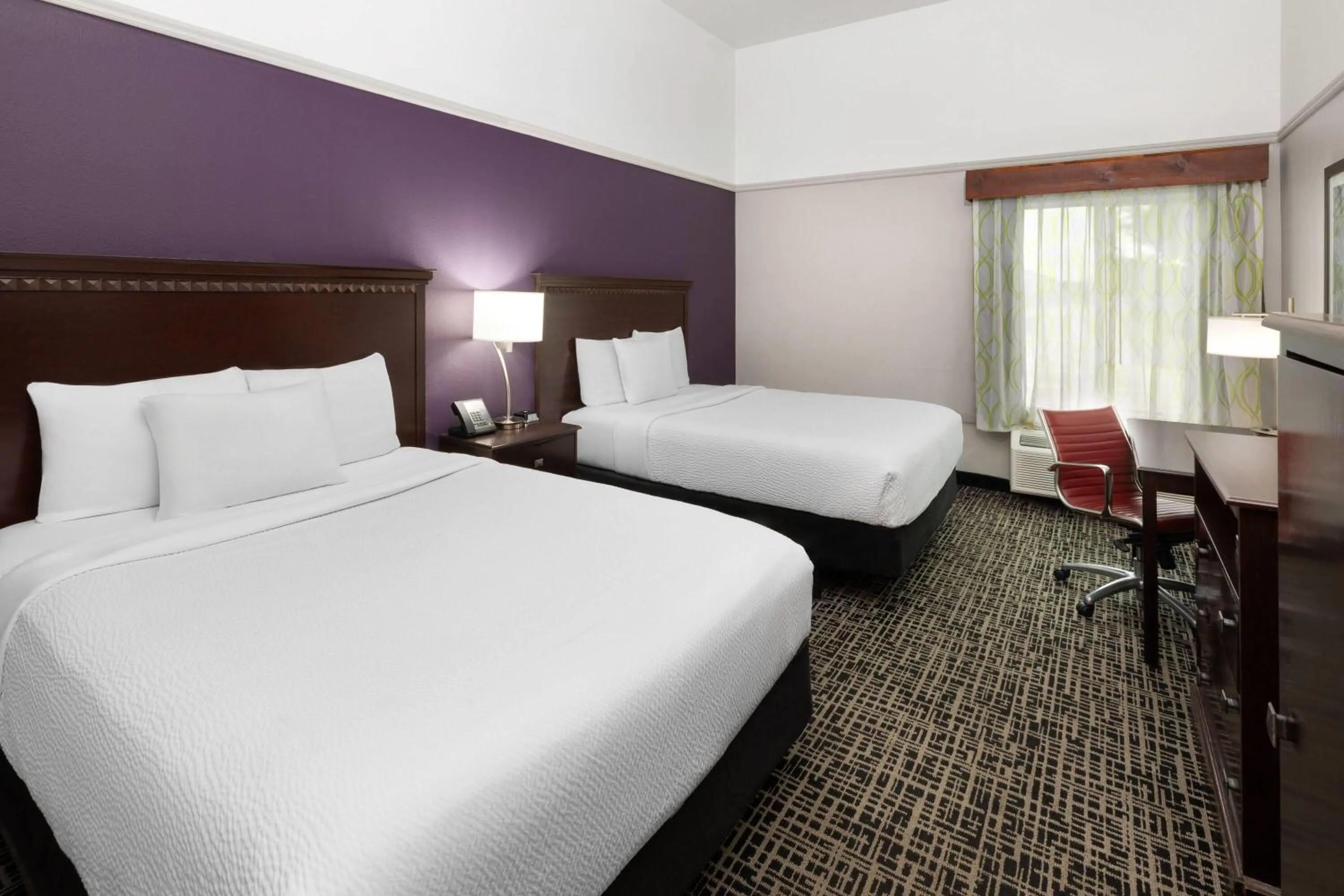 Photo of the whole room, Bed in La Quinta by Wyndham Brownwood