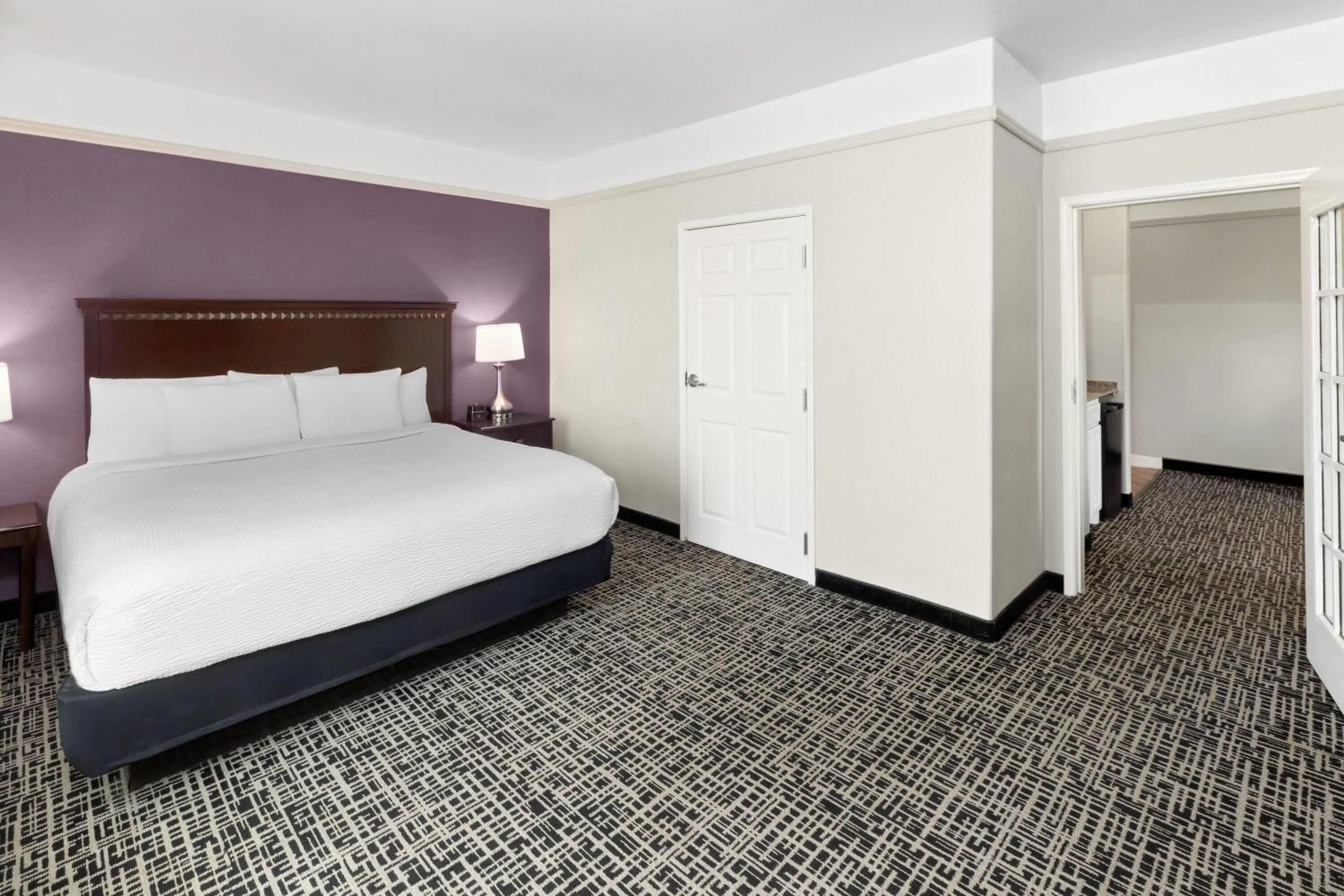 Photo of the whole room, Bed in La Quinta by Wyndham Brownwood