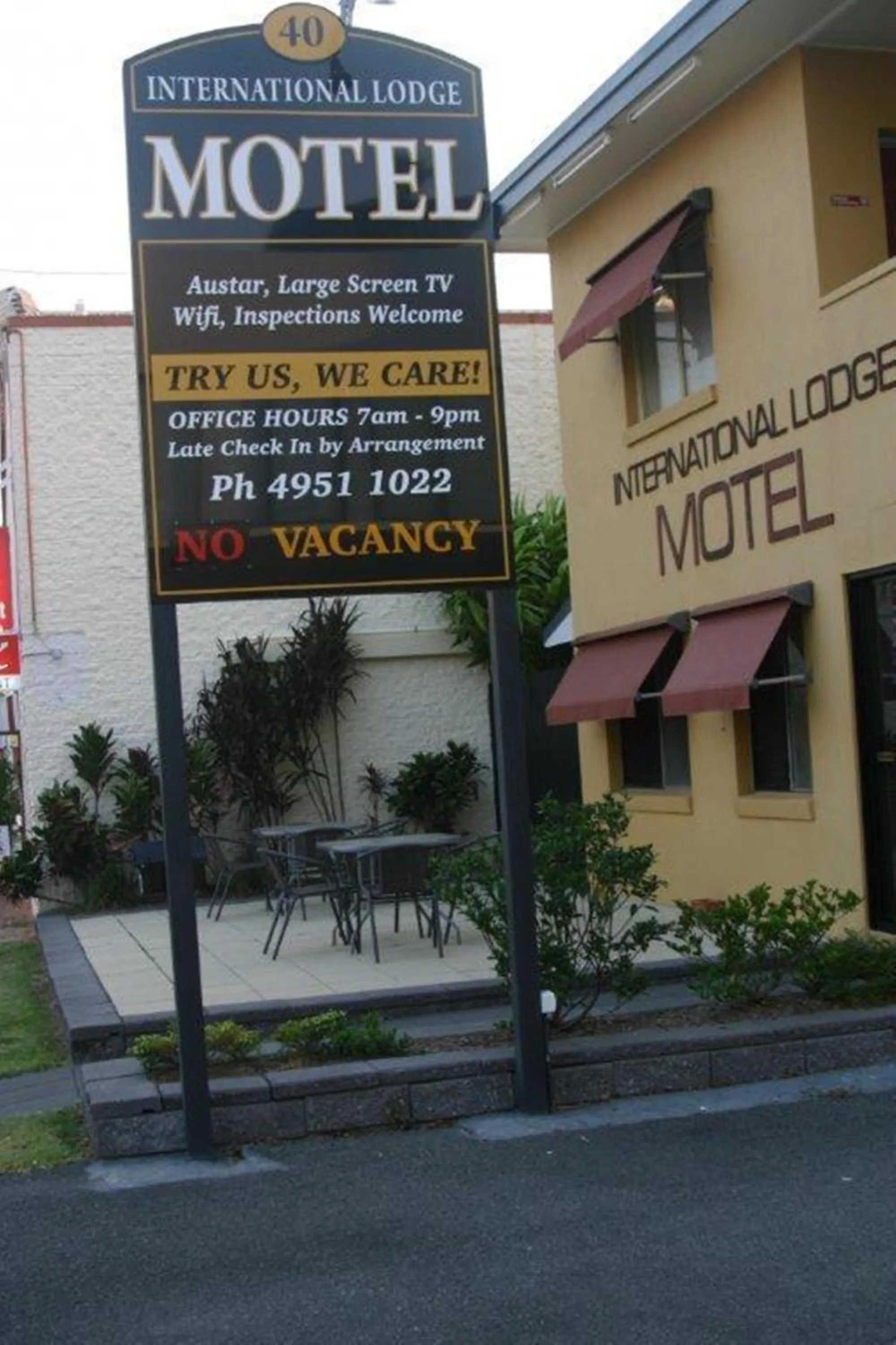 Garden in International Lodge Motel