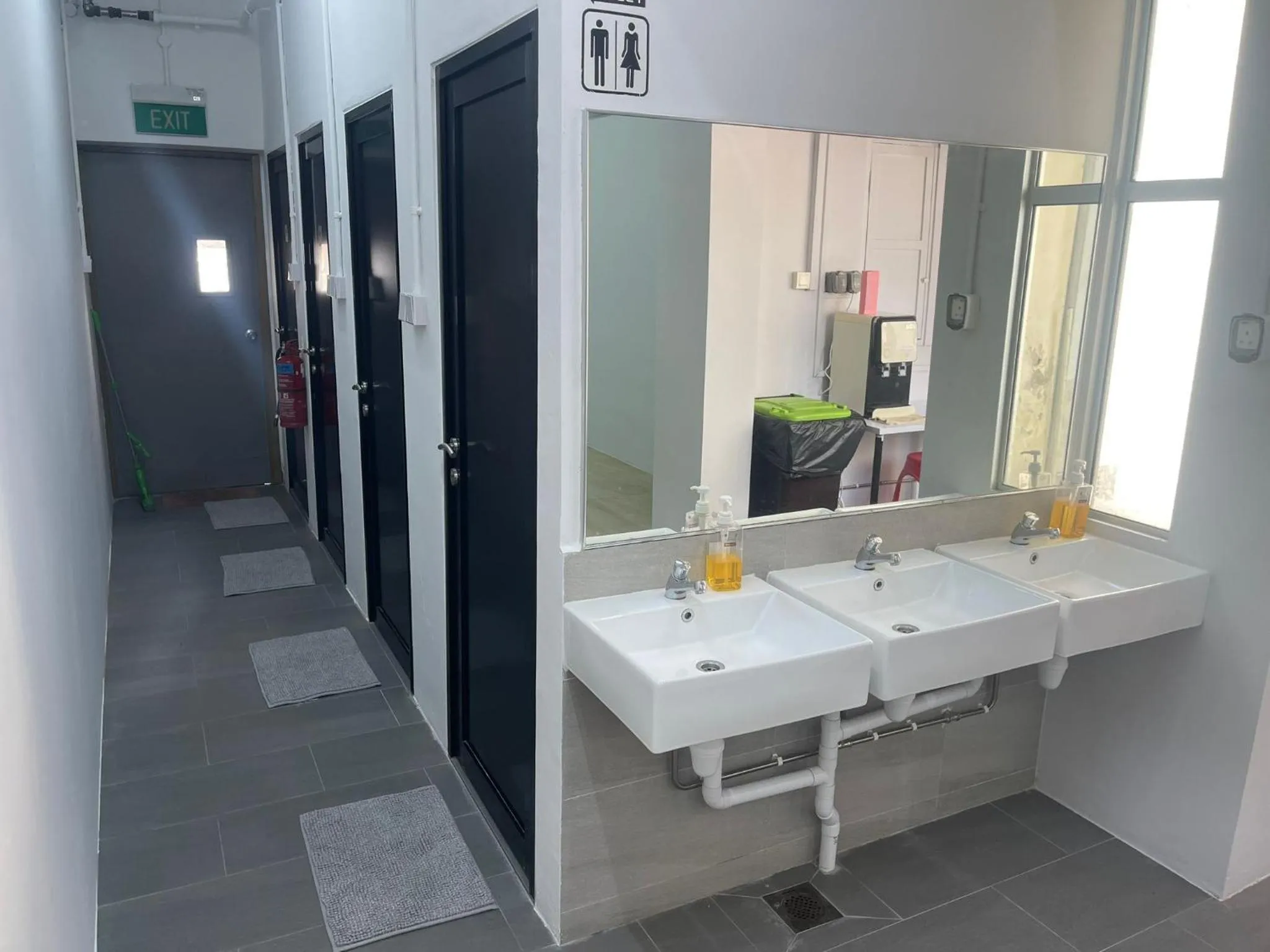 Bathroom in Meadows Hostel