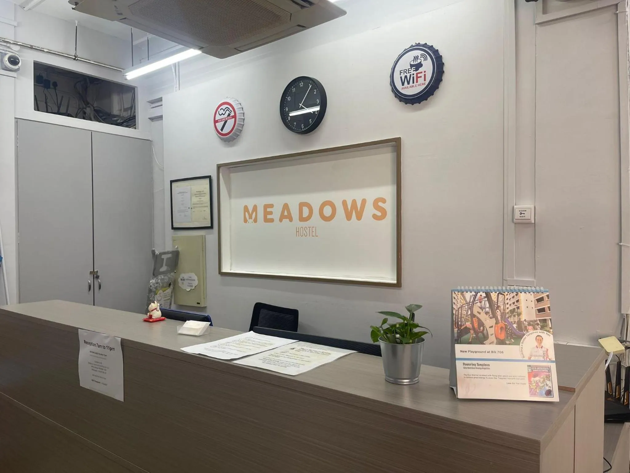 Lobby or reception in Meadows Hostel