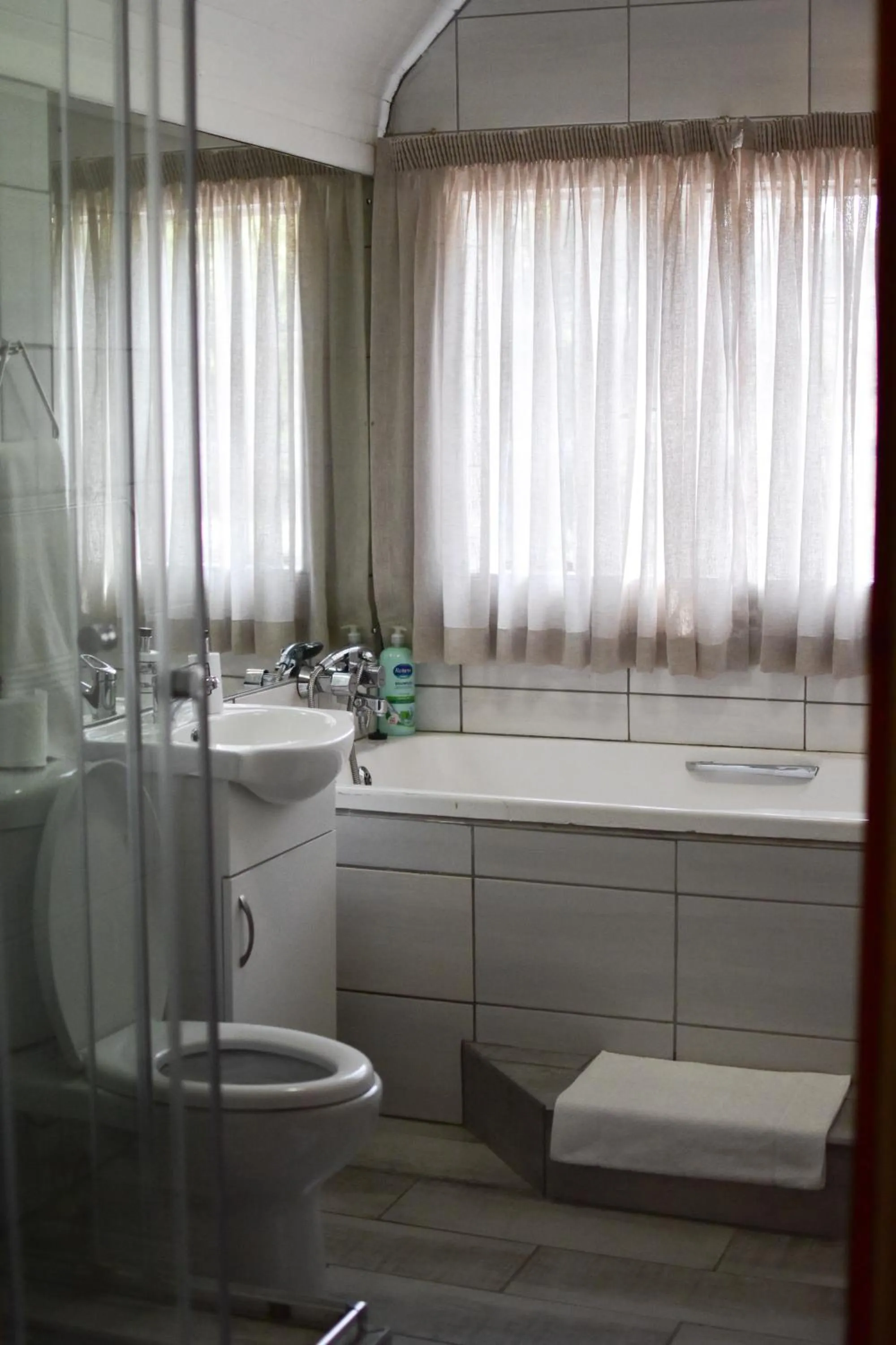 Hobbit Boutique Hotel