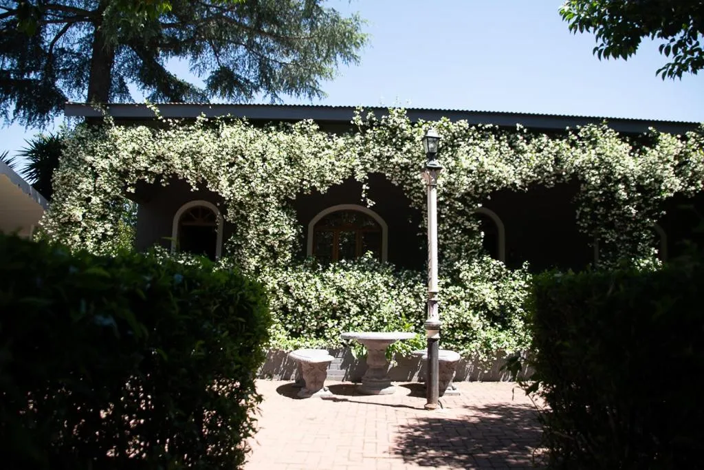 Hobbit Boutique Hotel