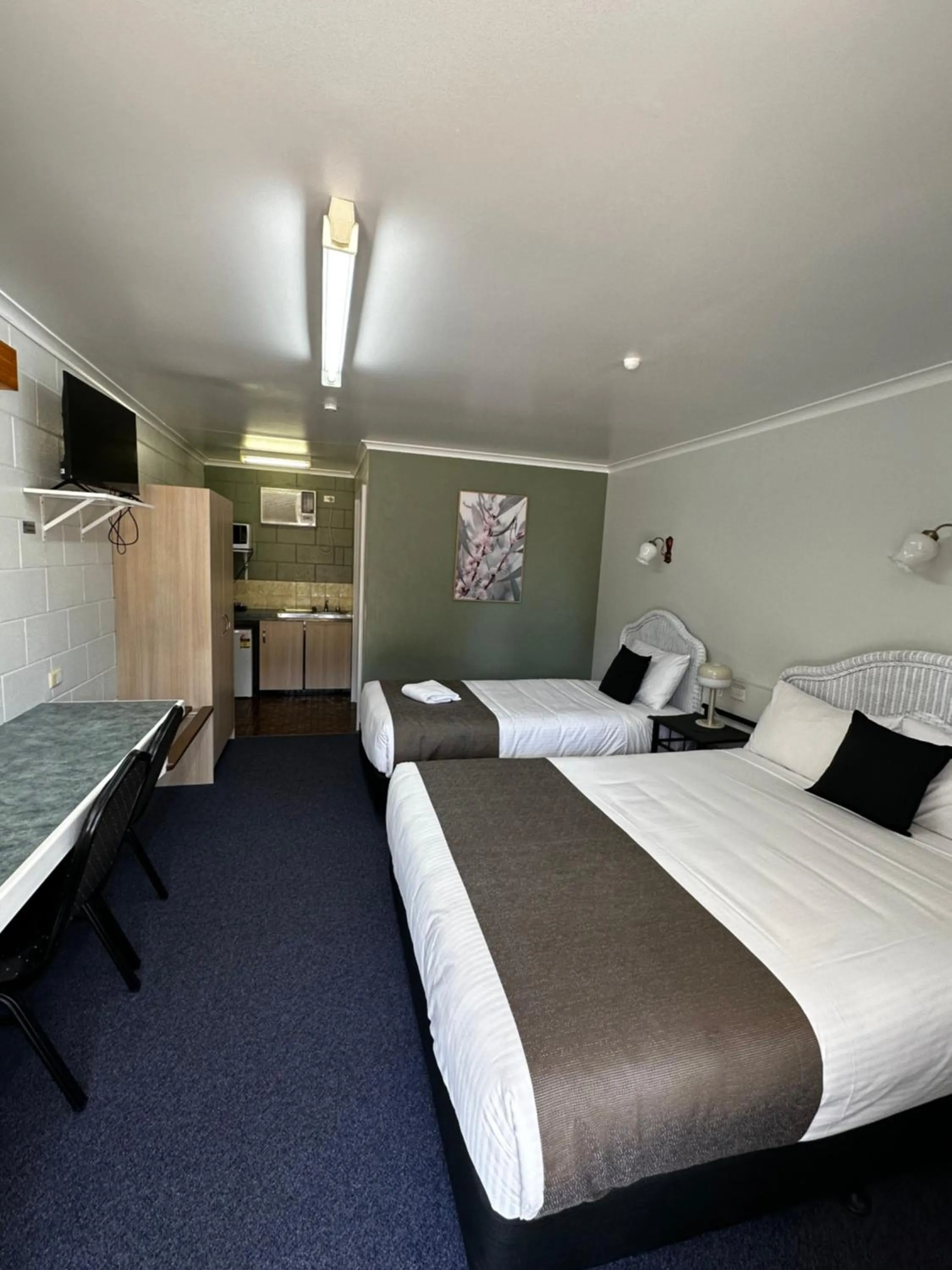 Bed in Murgon Motor Inn