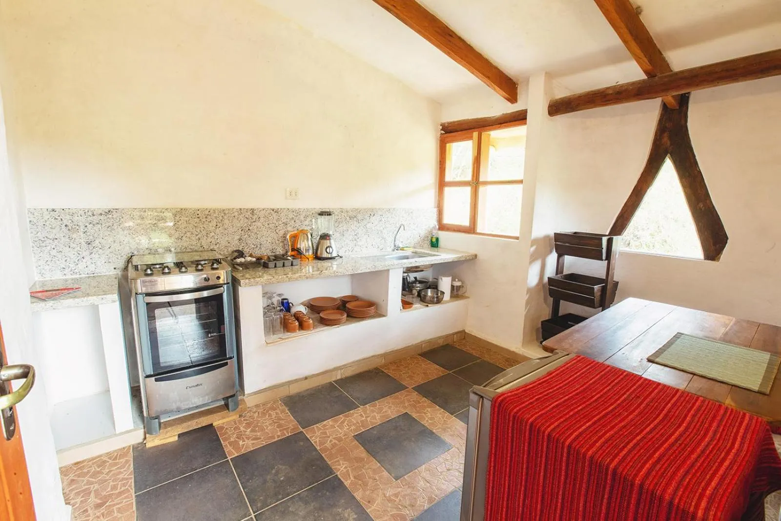 stove, Bed in YVY CASA HOTEL