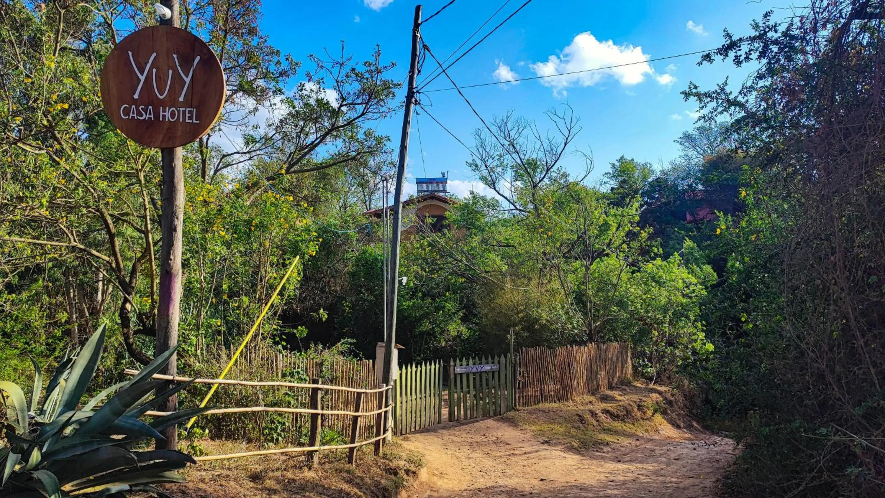 Facade/entrance in YVY CASA HOTEL