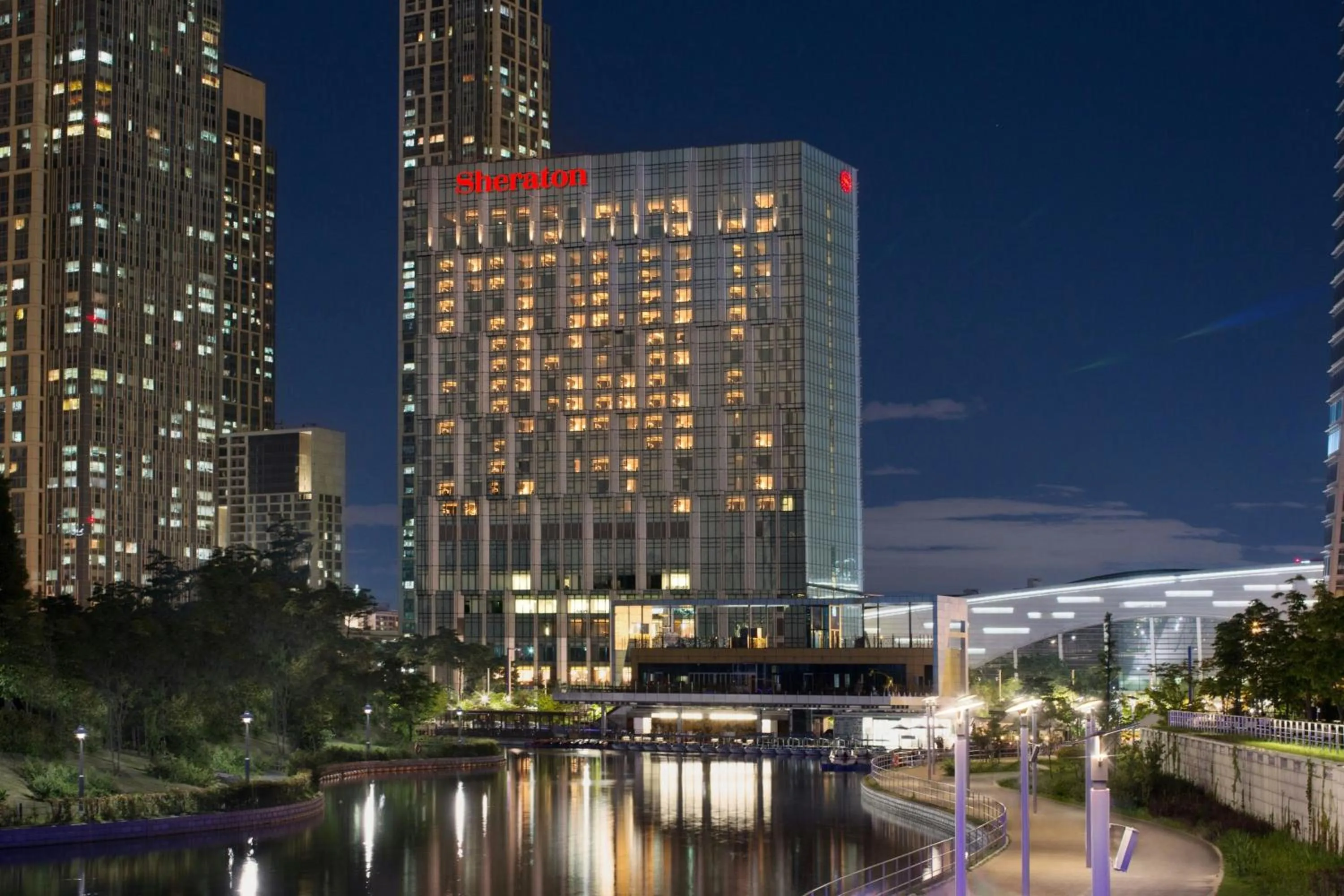 Property building in Sheraton Grand Incheon Hotel