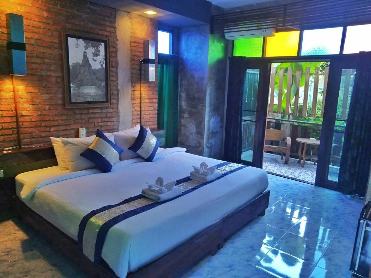 Bedroom, Bed in De Wiang Kum Kam