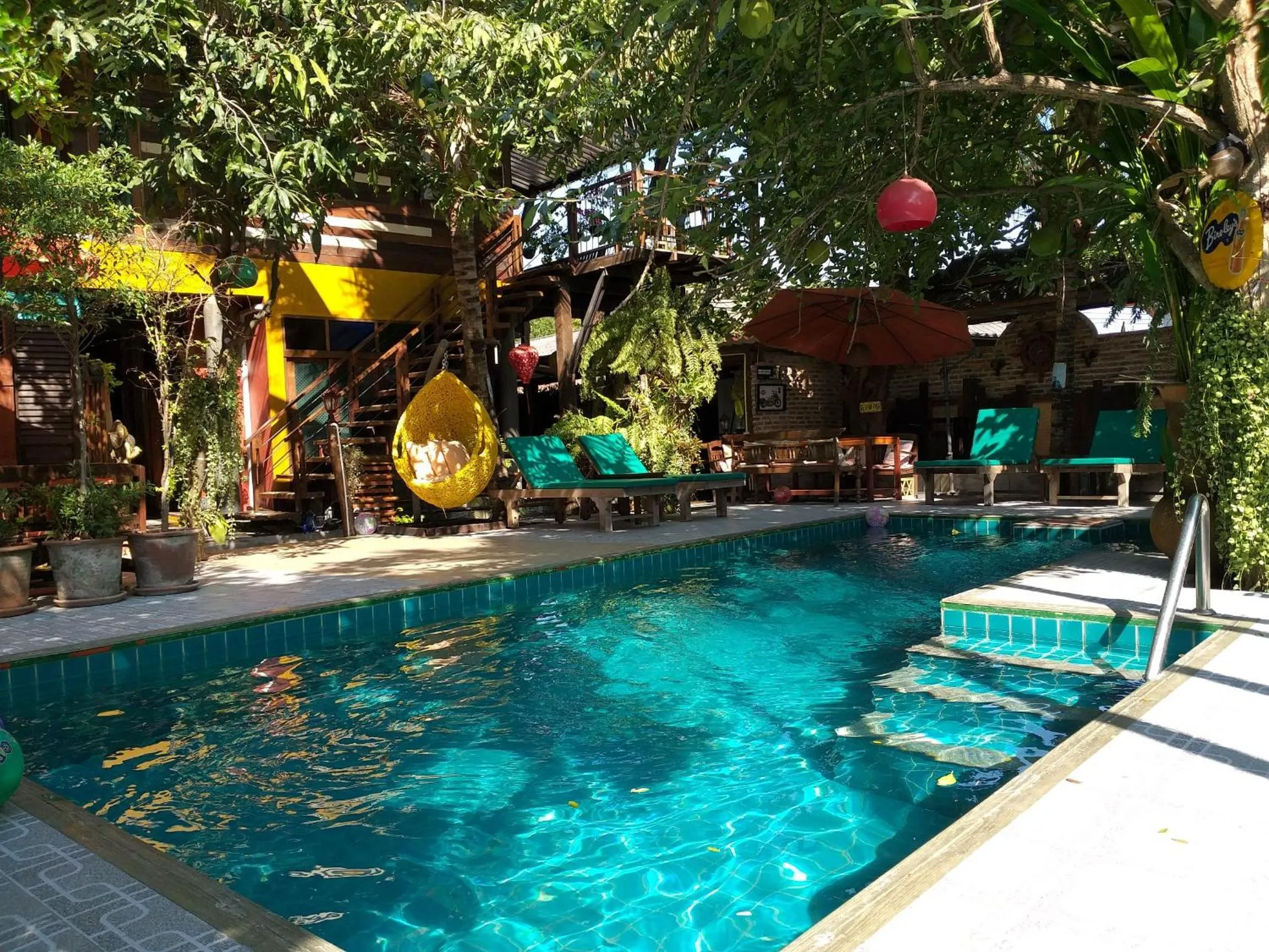 Swimming pool in De Wiang Kum Kam