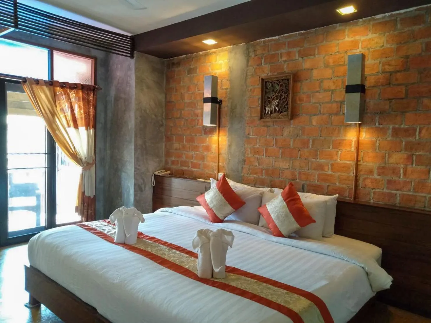 Bedroom, Bed in De Wiang Kum Kam