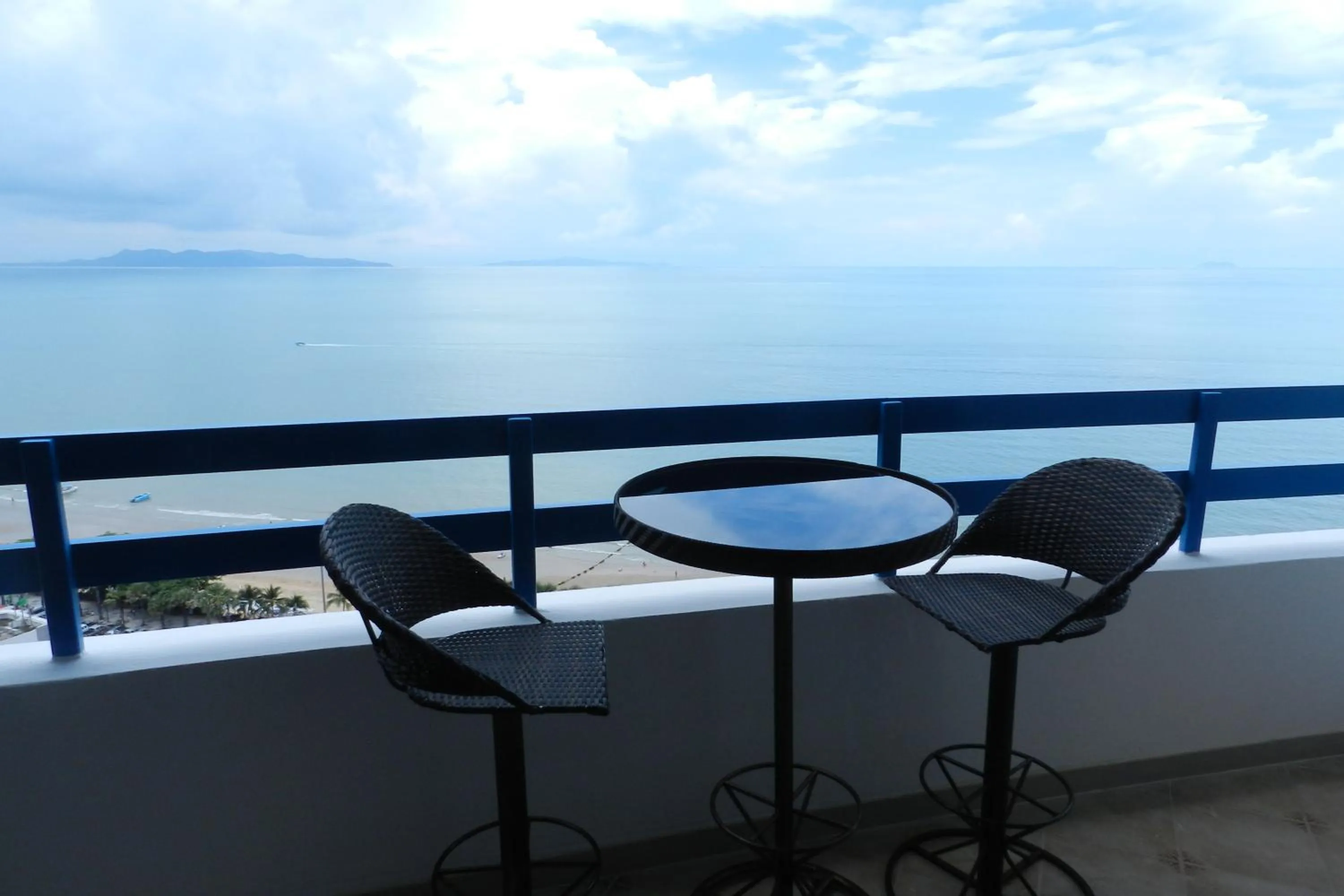 Balcony/Terrace in Jomtien PLAZA Condotel