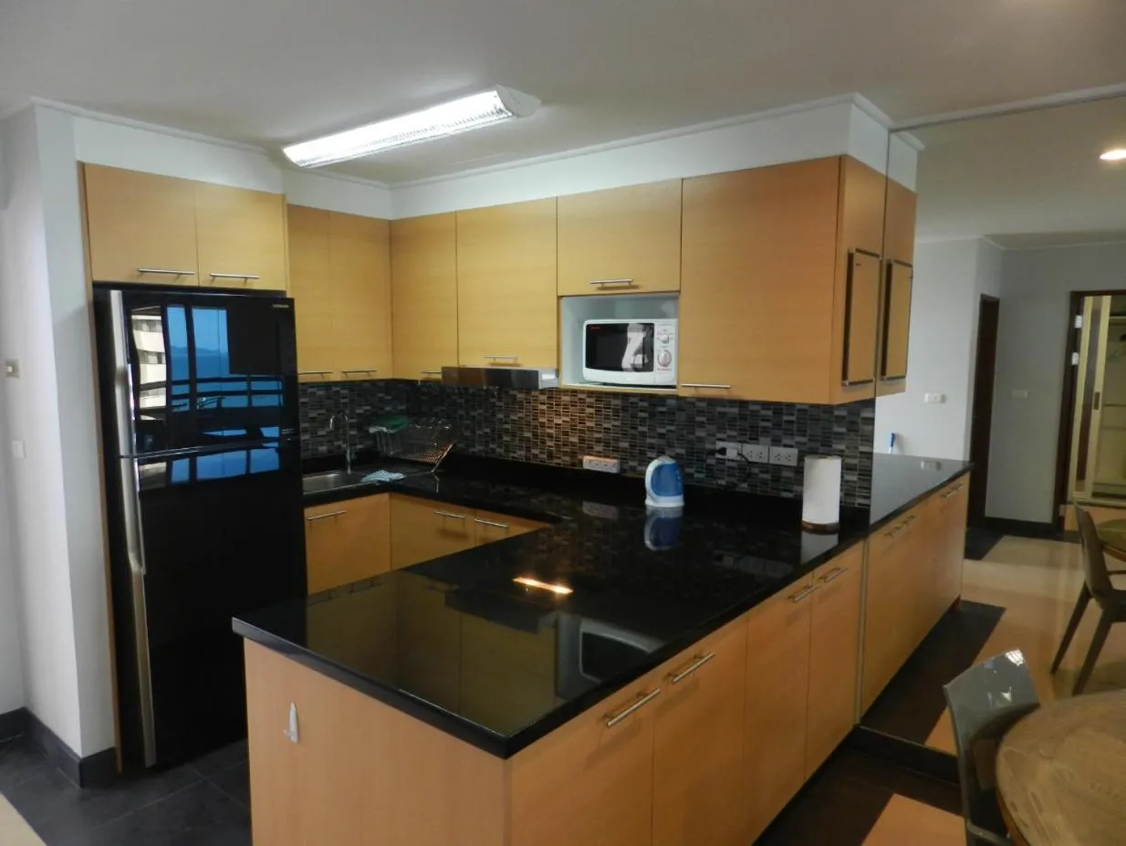 kitchen in Jomtien PLAZA Condotel