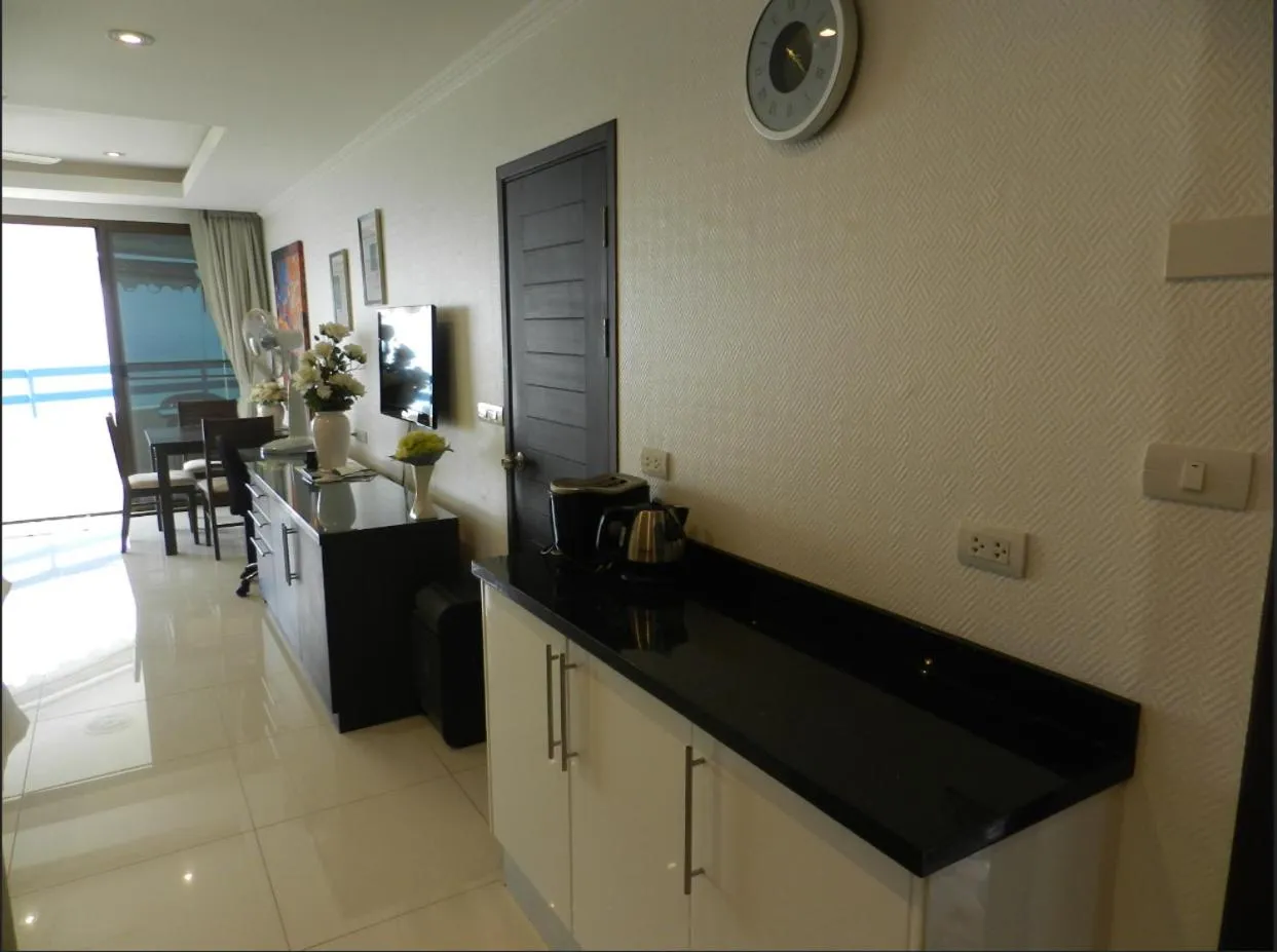 Photo of the whole room in Jomtien PLAZA Condotel