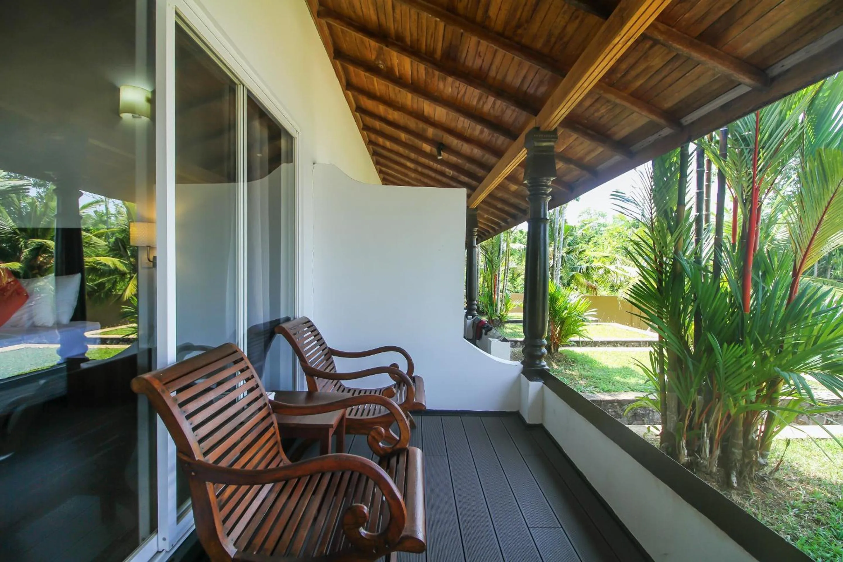 Balcony/Terrace in Kalla Bongo Lake Resort