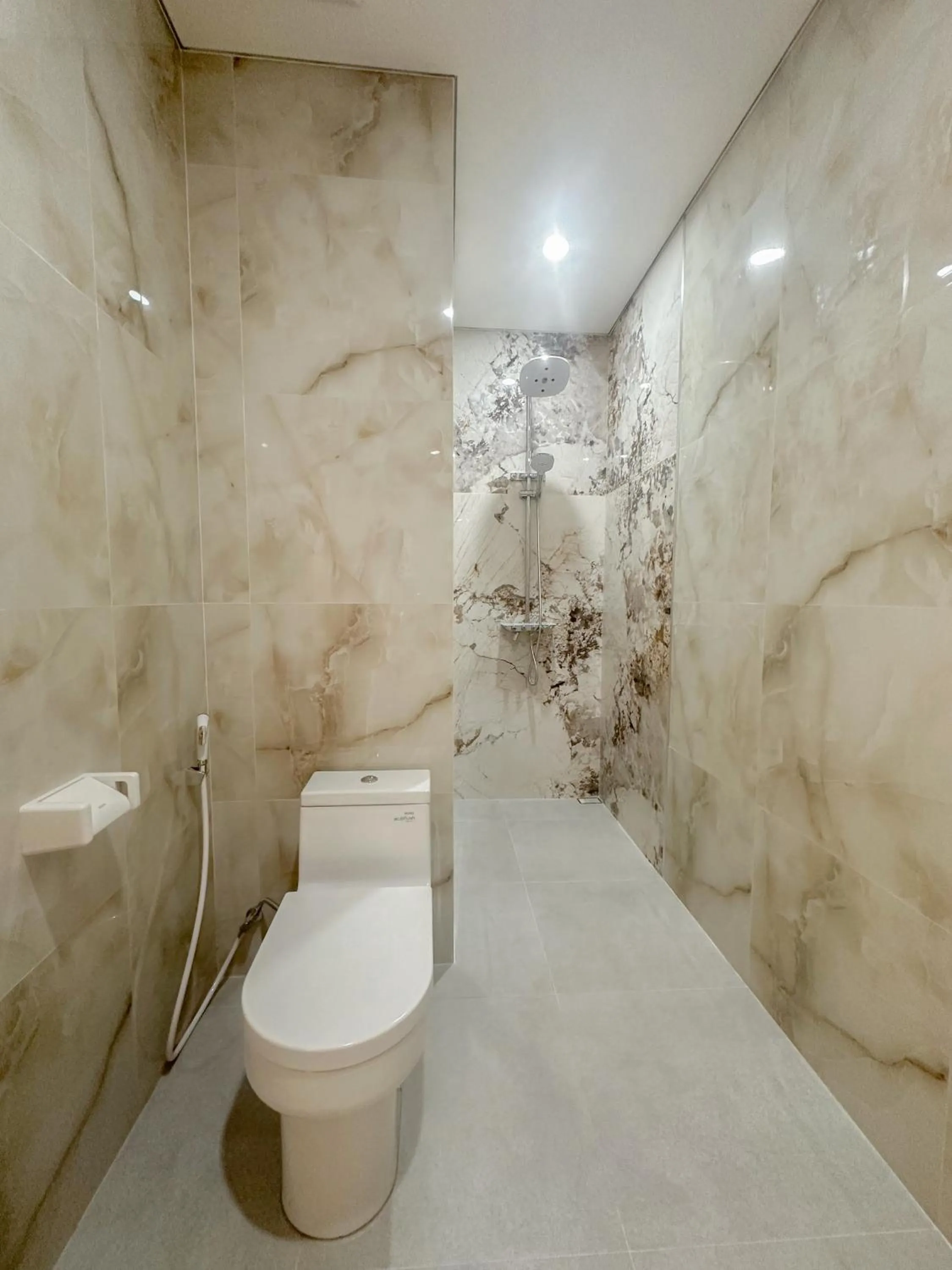 Shower in Jonsen Homestay