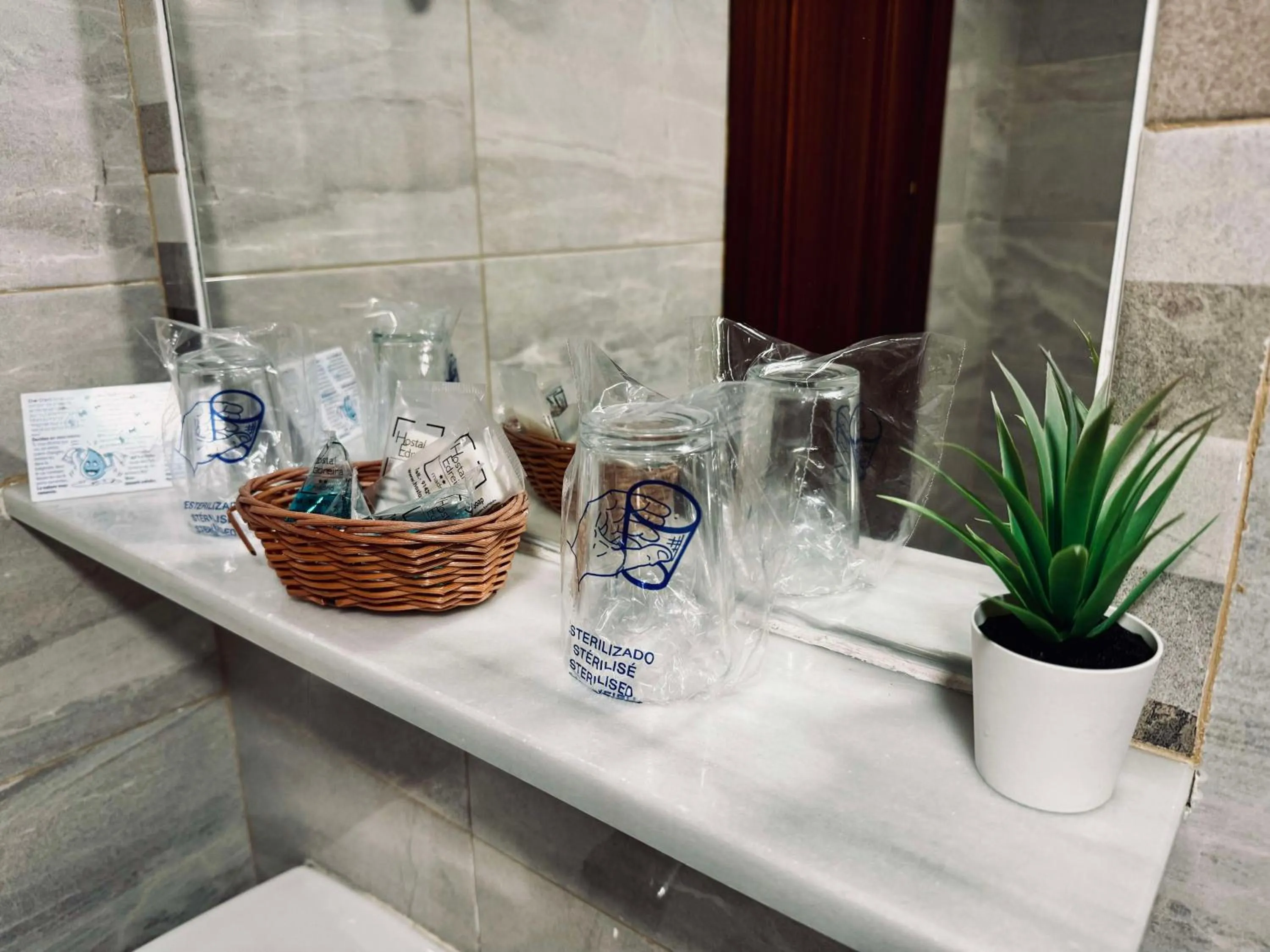 towels in Hostal Edreira