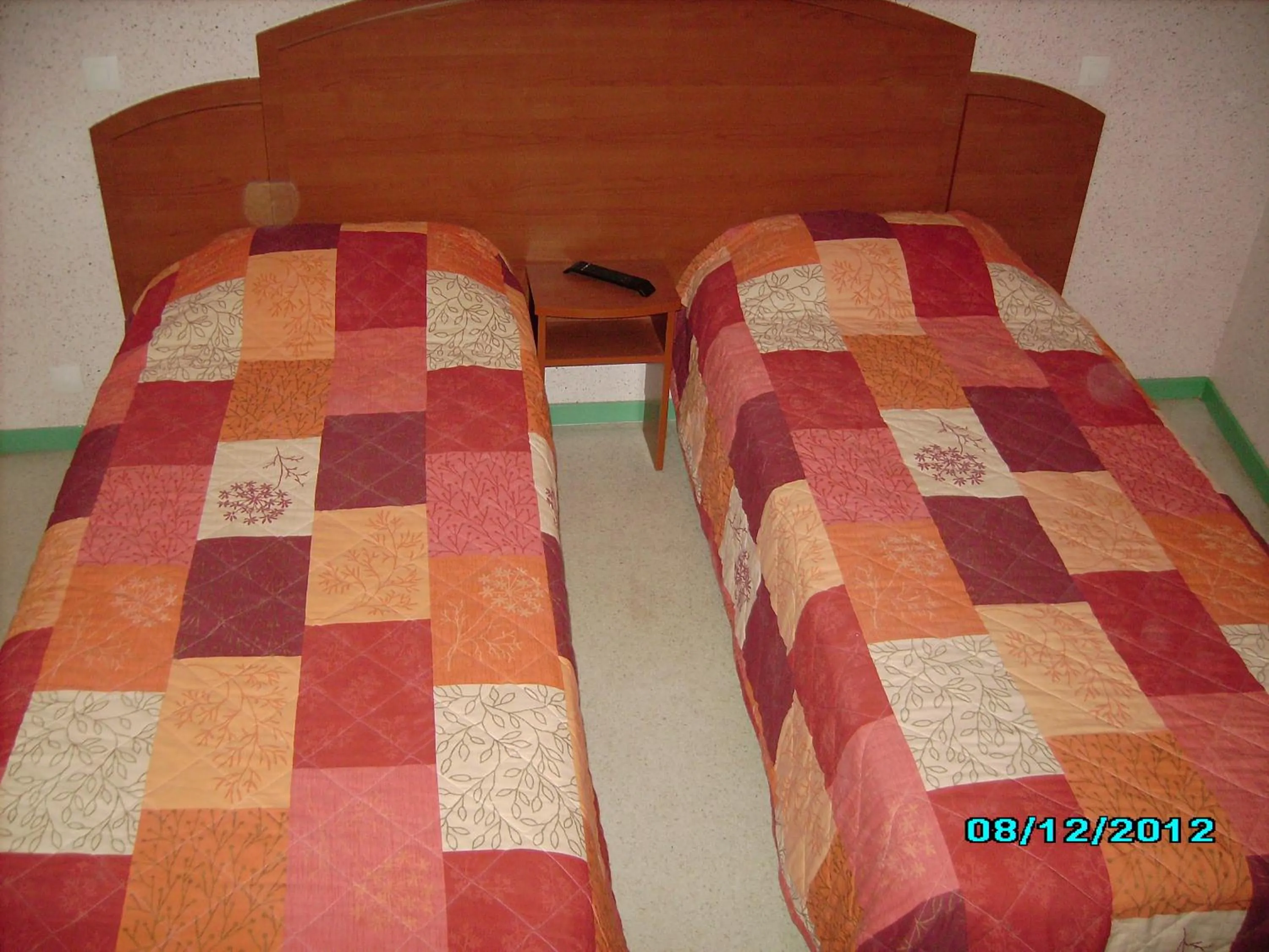 Twin Room in Terroir et Tradition A La Ducasse