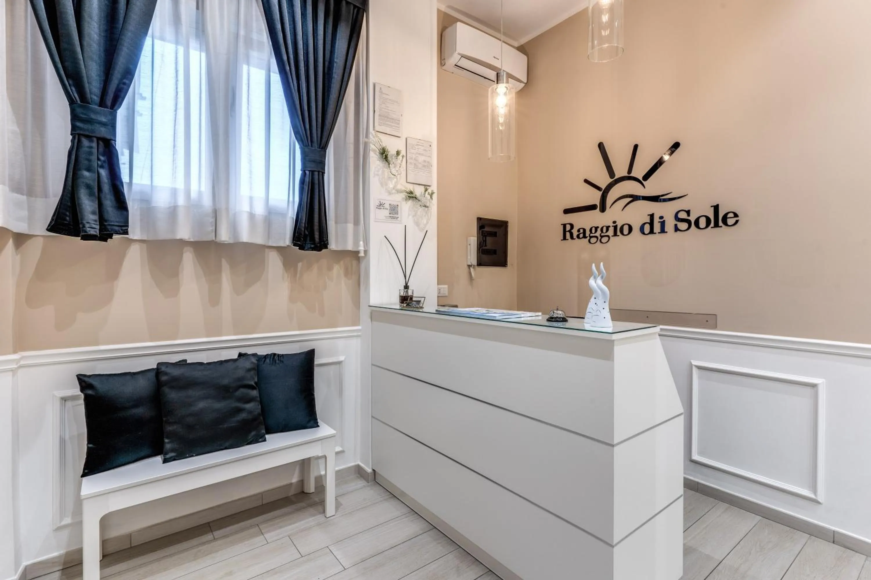 Lobby or reception in RAGGIO DI SOLE - ATAROOMS Collection