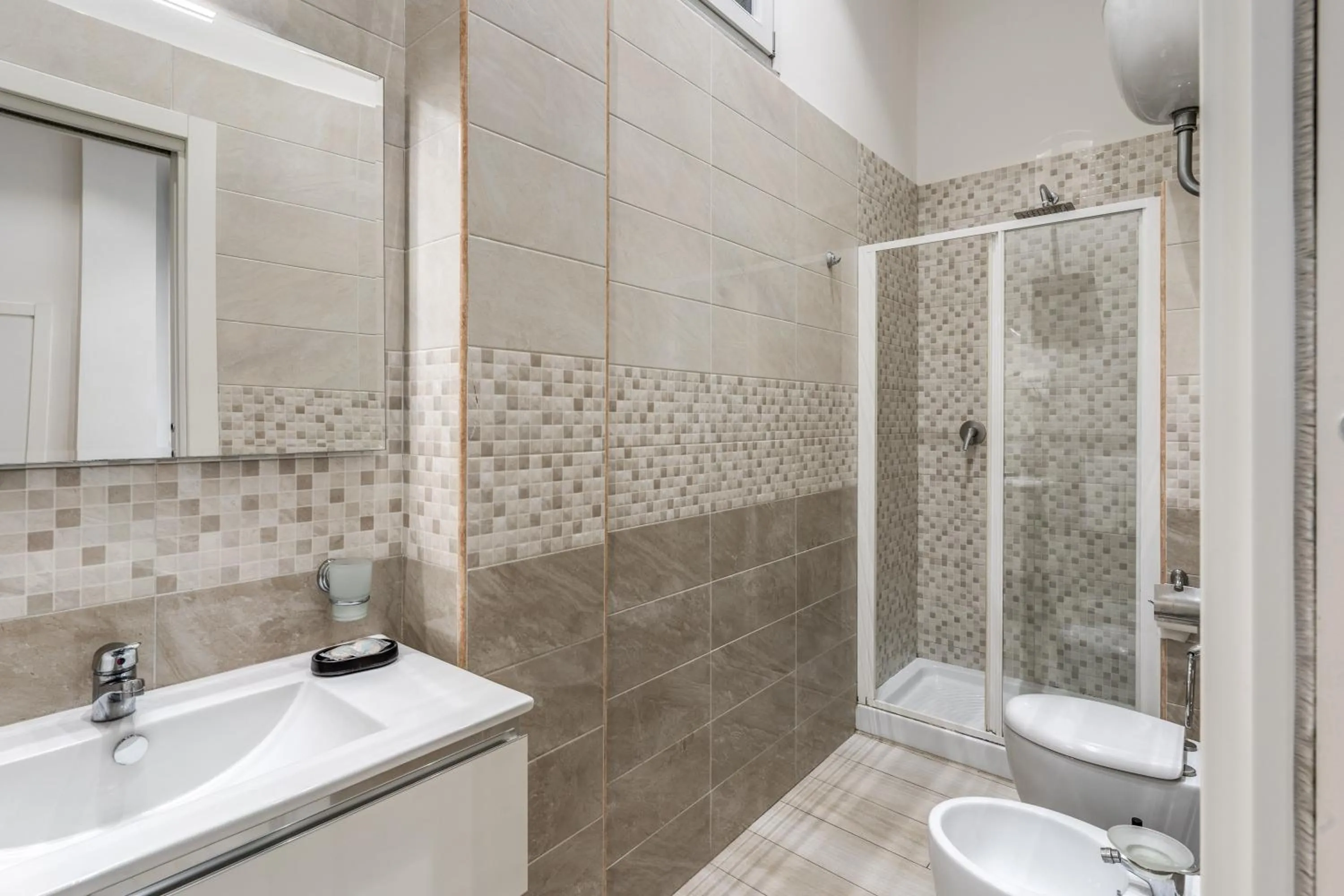 Bathroom in RAGGIO DI SOLE - ATAROOMS Collection