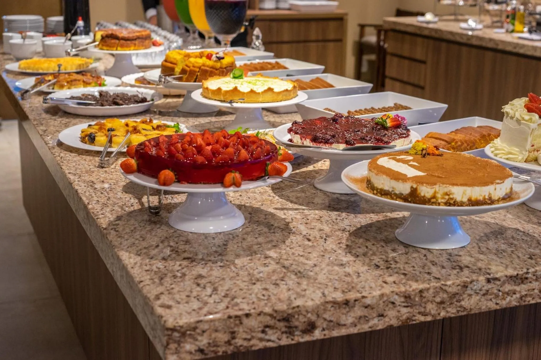 Buffet breakfast in Hotel Fioreze Primo - 800m da Rua Coberta