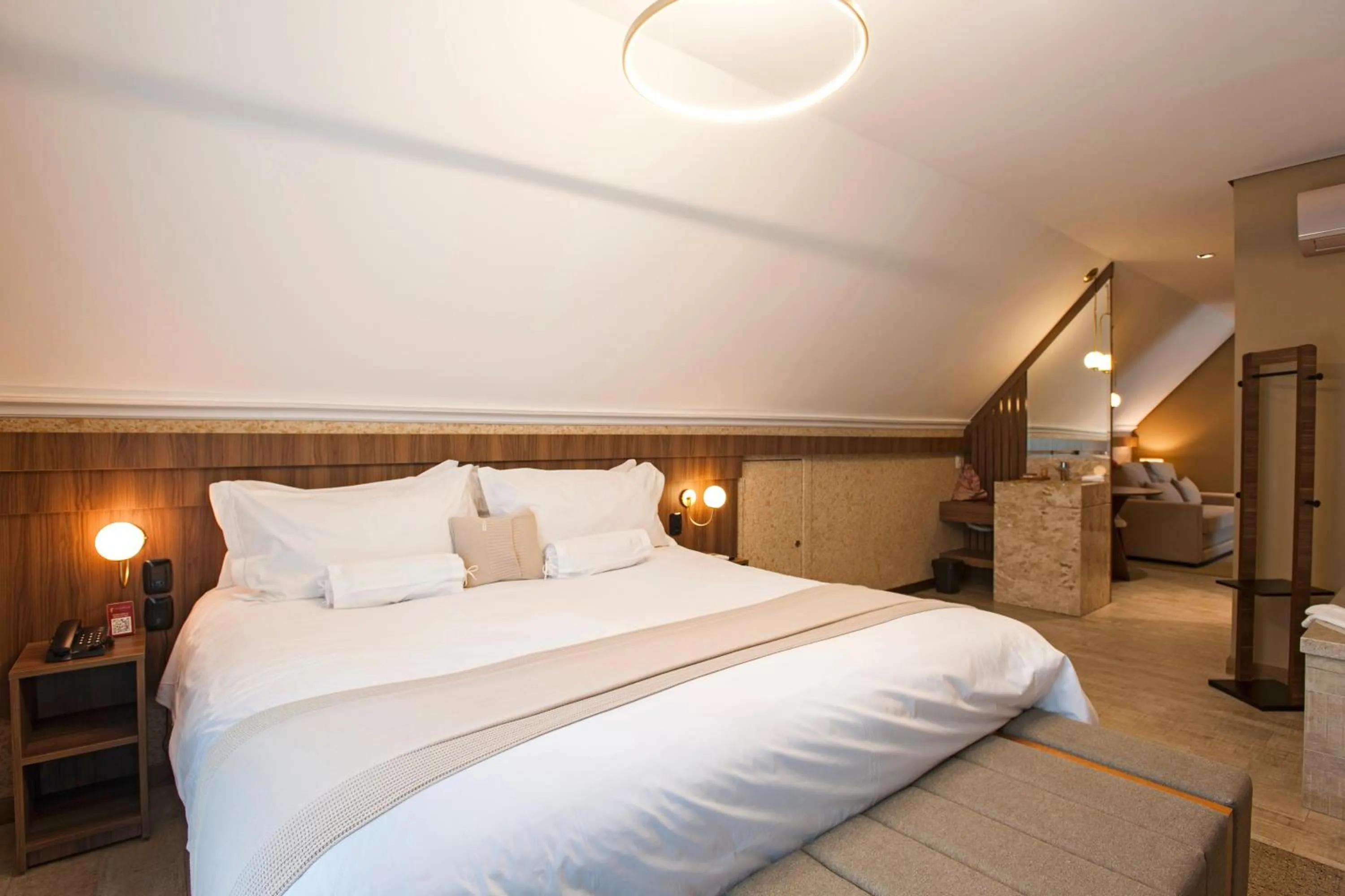 Bedroom, Bed in Hotel Fioreze Primo - 800m da Rua Coberta