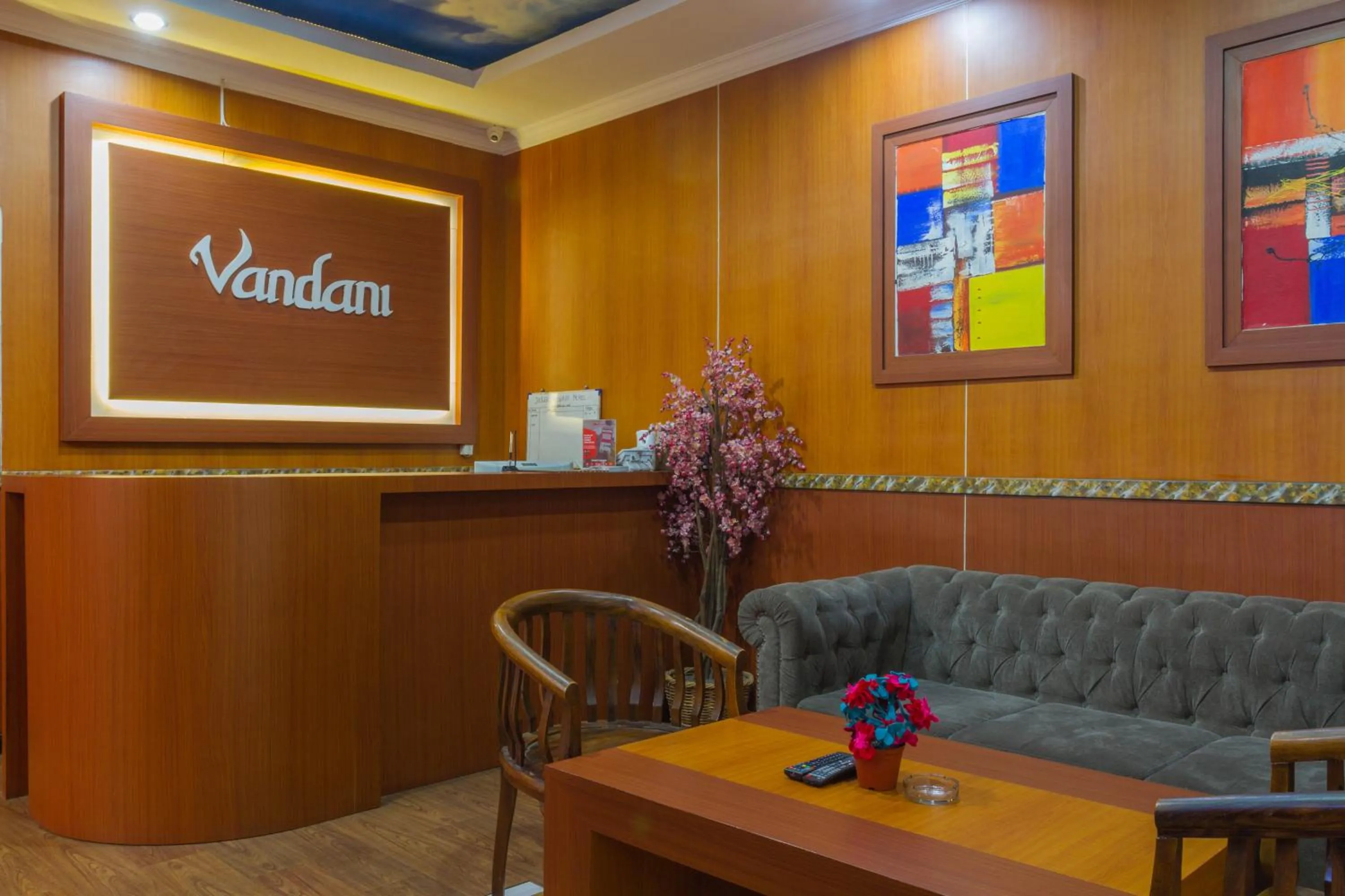 Lobby or reception in RedDoorz Plus near IPDN