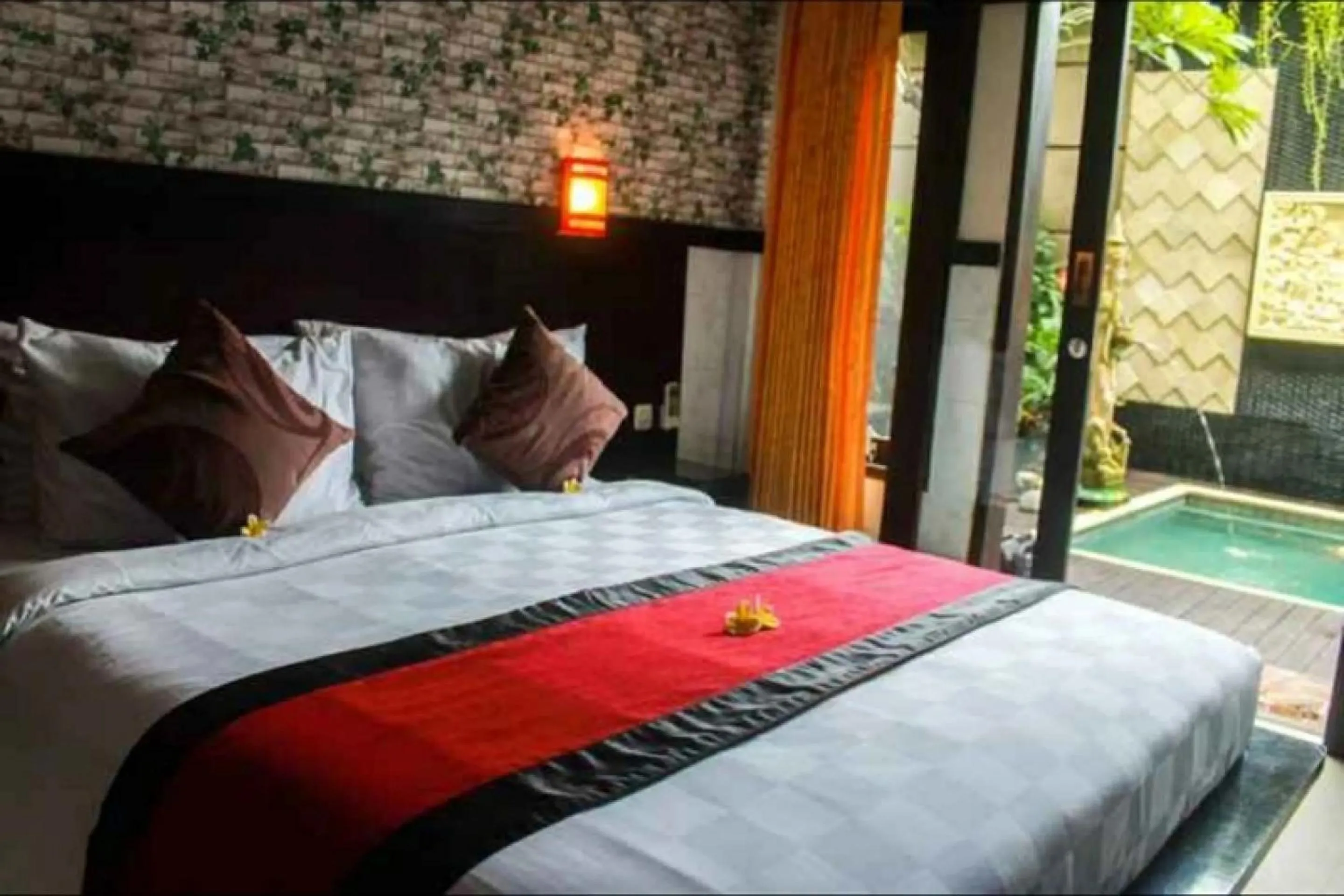 Bedroom, Bed in Antara Sunset Road