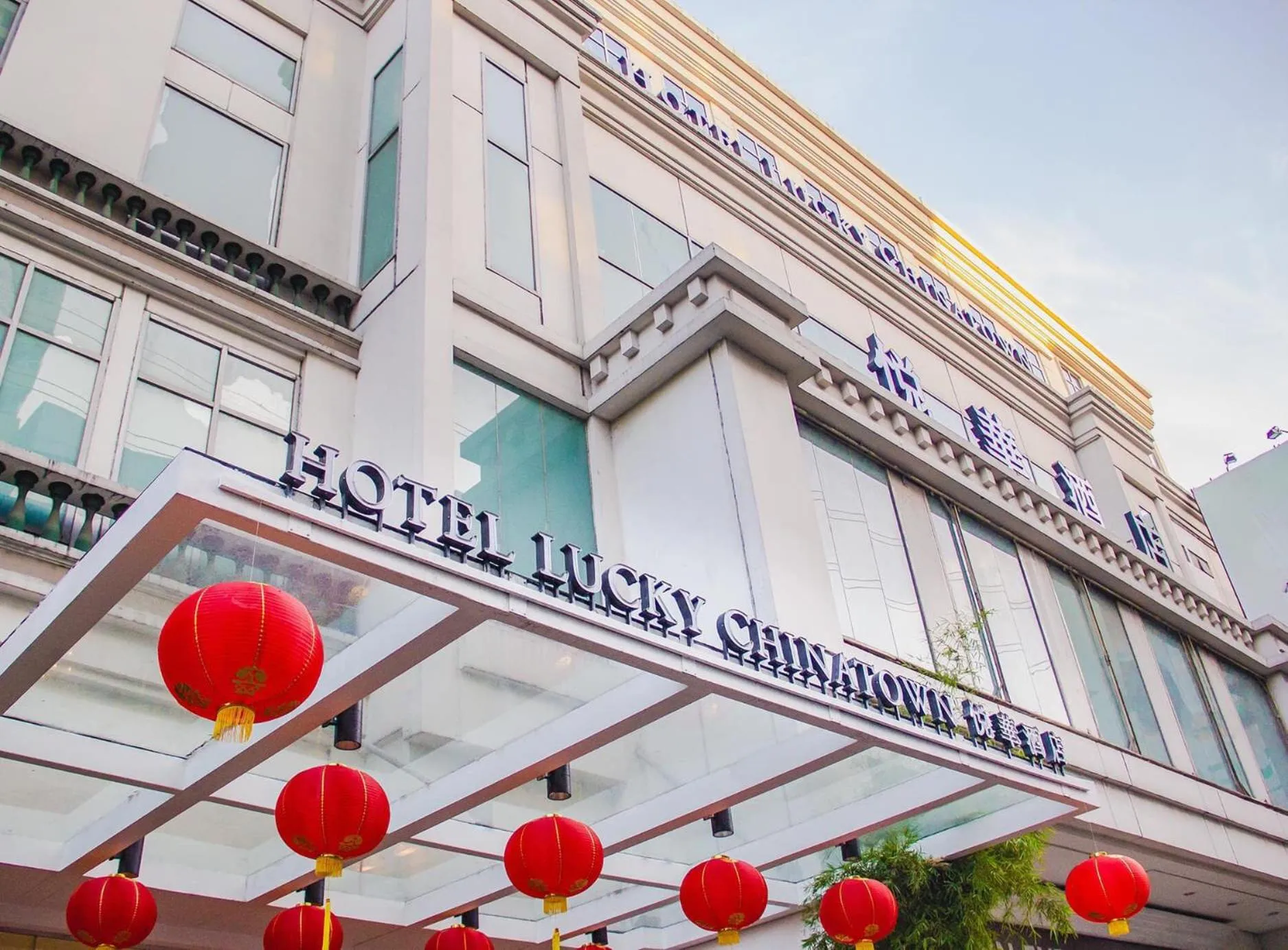 Property building in Hotel Lucky Chinatown Binondo Manila