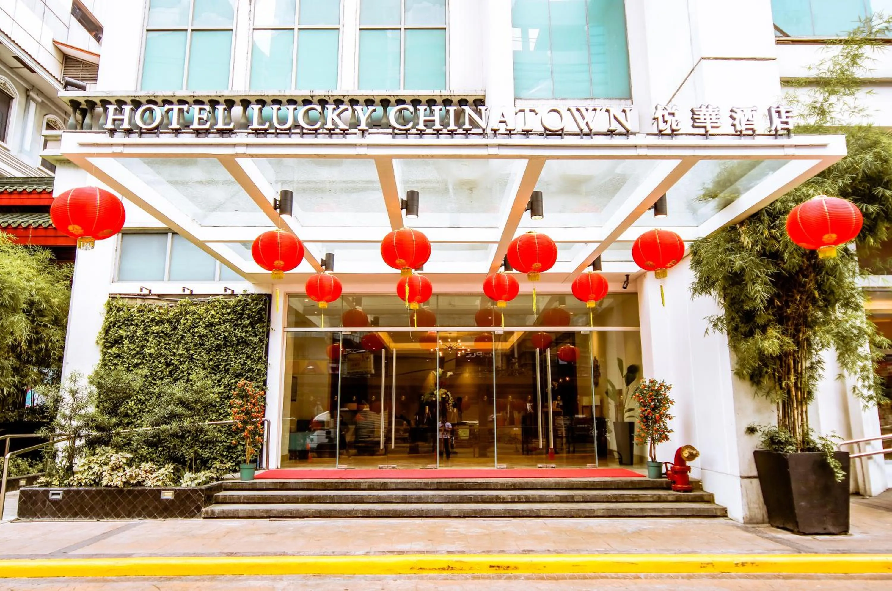 Property building in Hotel Lucky Chinatown Binondo Manila