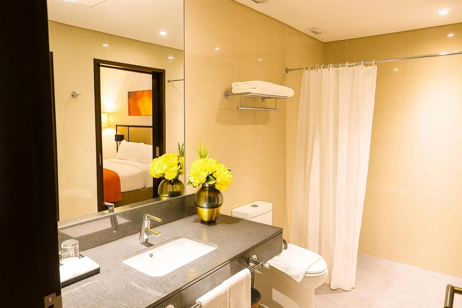 Shower in Hotel Lucky Chinatown Binondo Manila