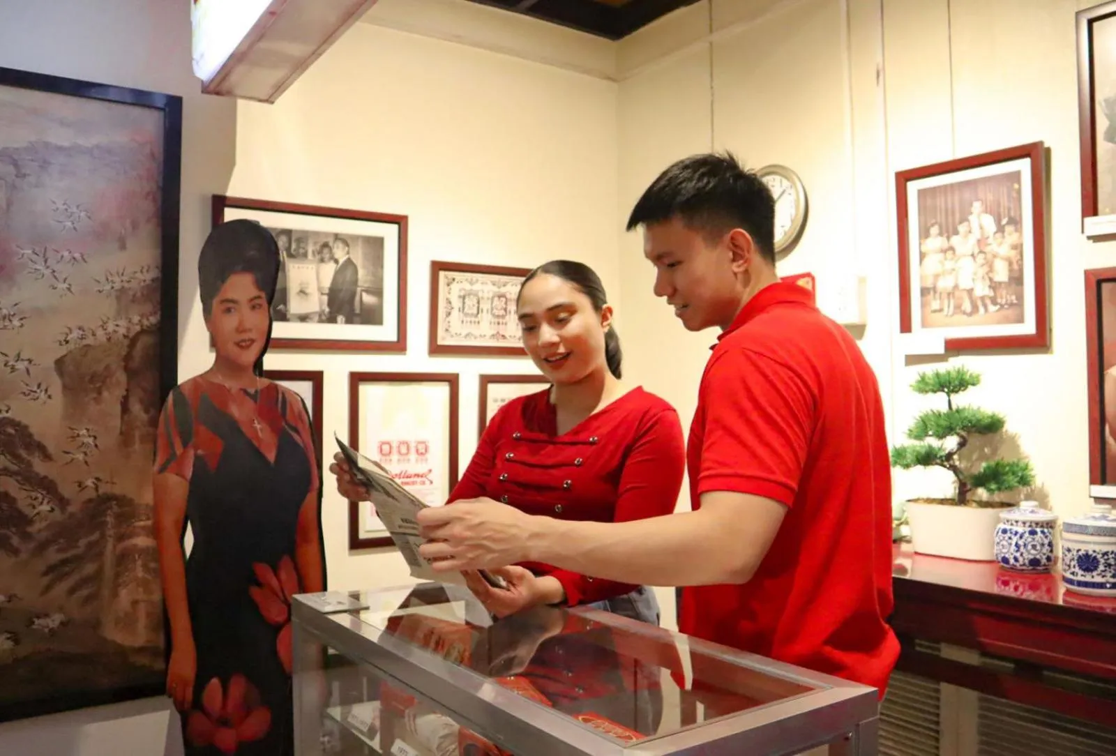 People in Hotel Lucky Chinatown Binondo Manila