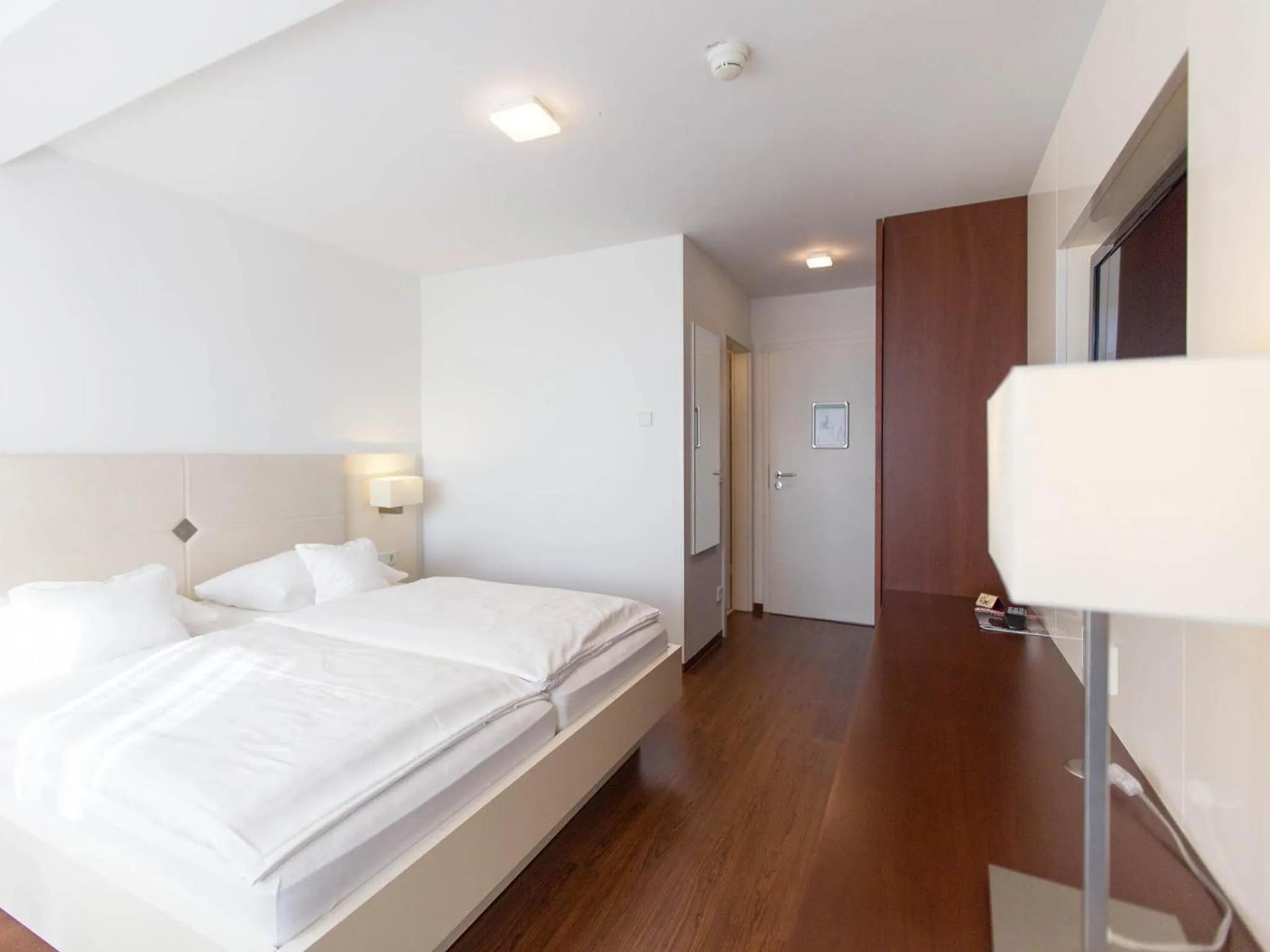 Photo of the whole room, Bed in Hotel Seepark Garni