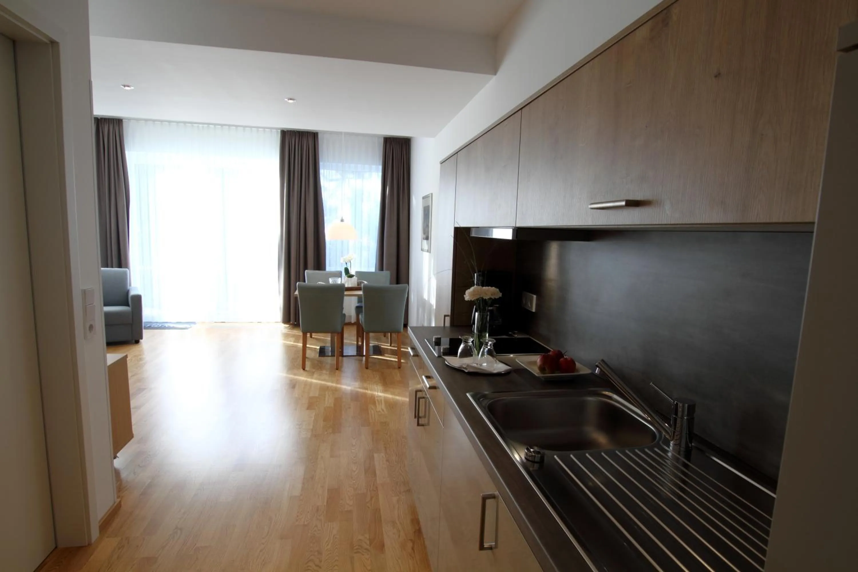 Kitchen or kitchenette in Hotel Seepark Garni