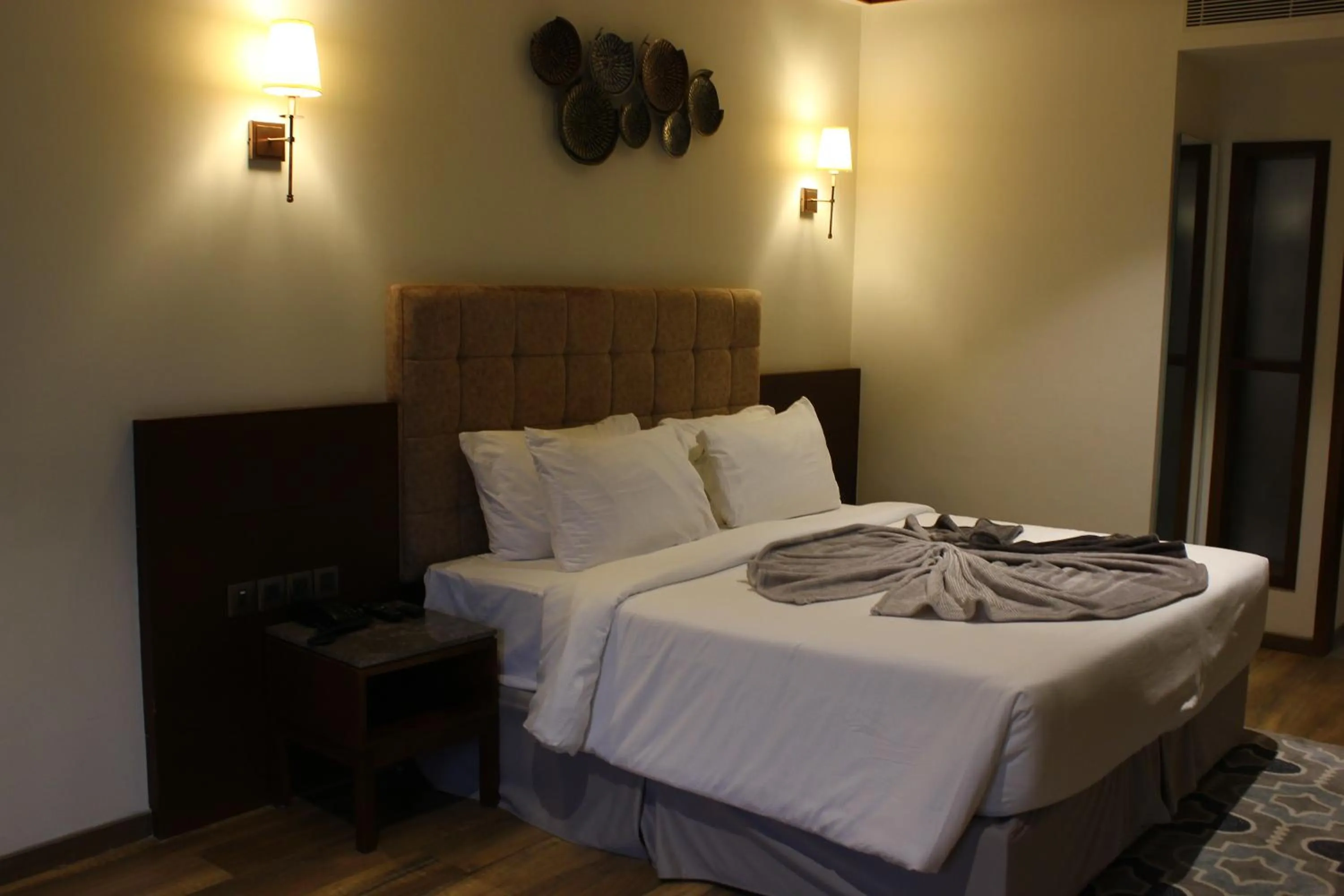 Bed in Niraamaya Retreats Samroha Athirappilly