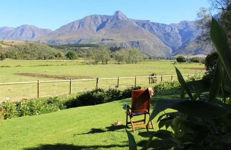 Mountain view in Arumvale Country Retreat