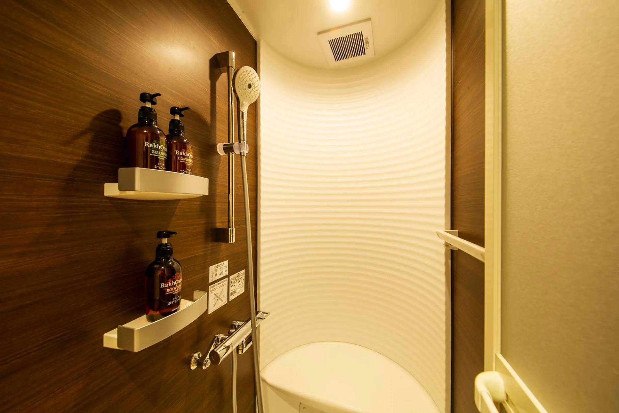 Shower in Manpa Resort