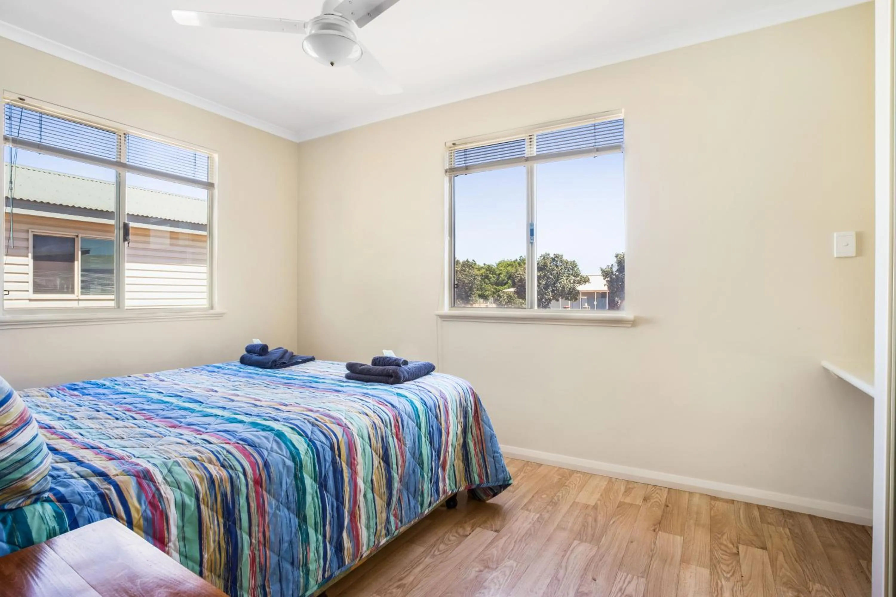 Bedroom, Bed in The Cove Holiday Village