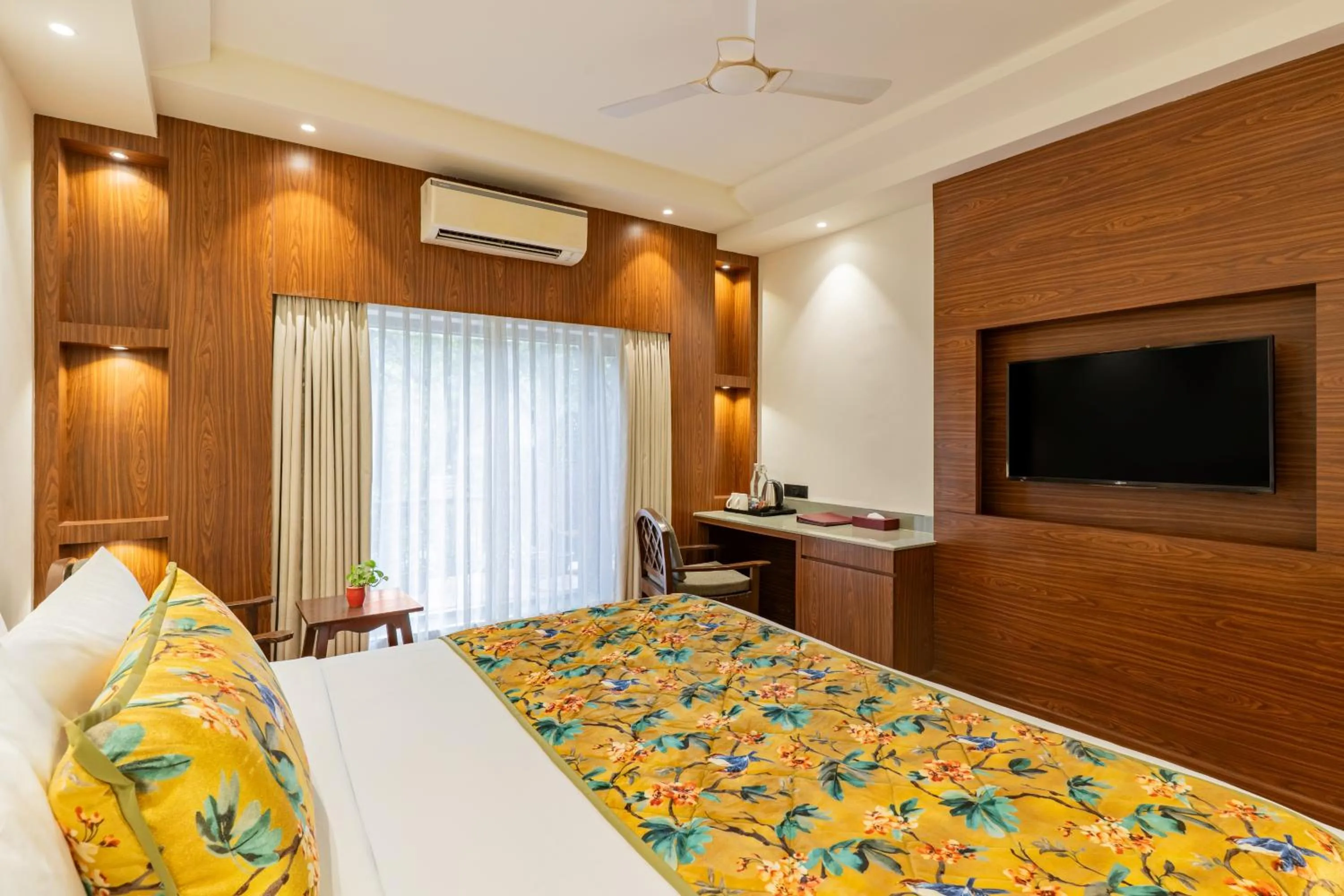 Bedroom, Bed in Summit By The Ganges Beach Resort & Spa