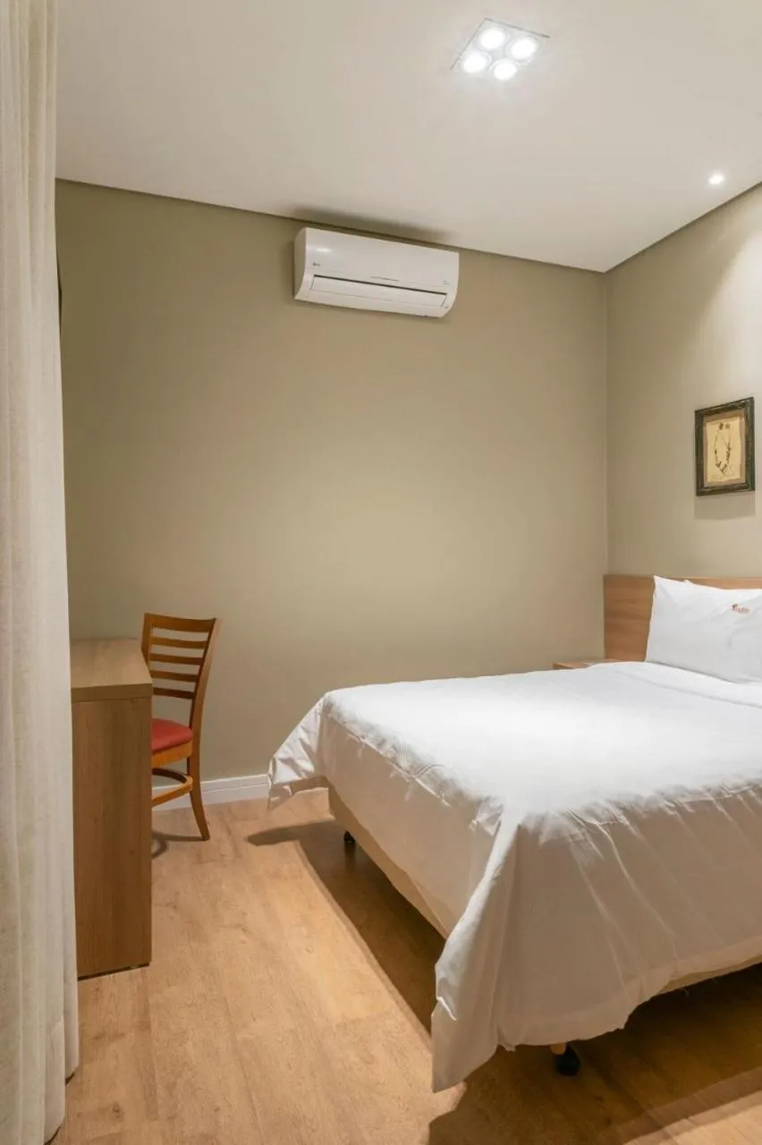 Bed in Araçatuba Plaza Hotel