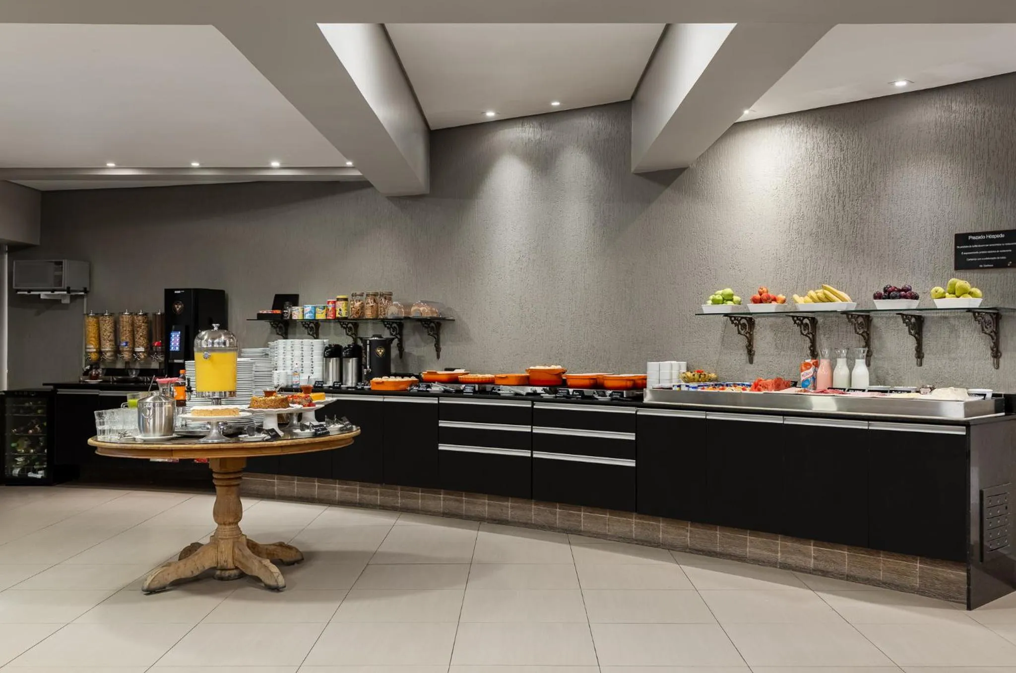 Breakfast in Araçatuba Plaza Hotel