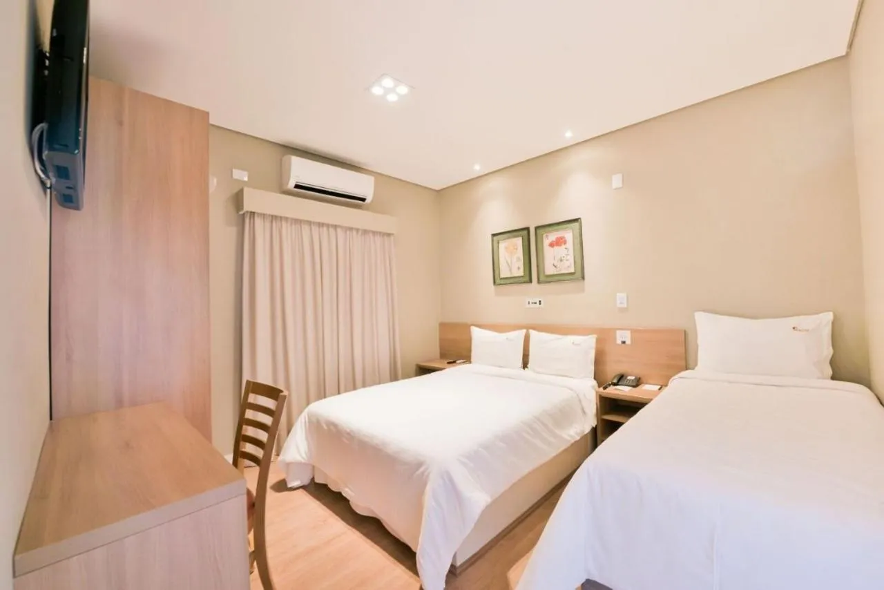 Bed in Araçatuba Plaza Hotel