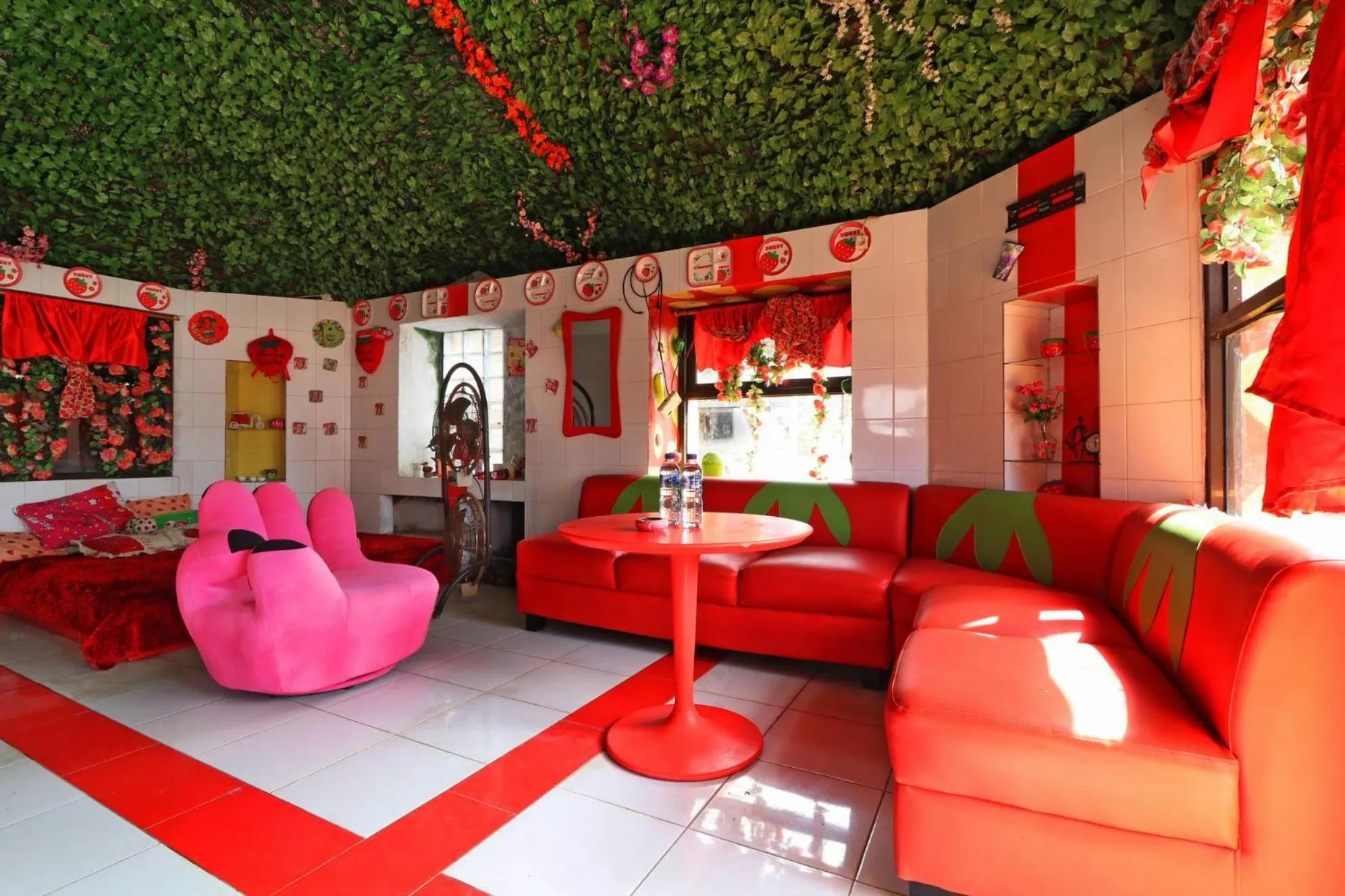 Seating area in Hotel Agung Permata Artha