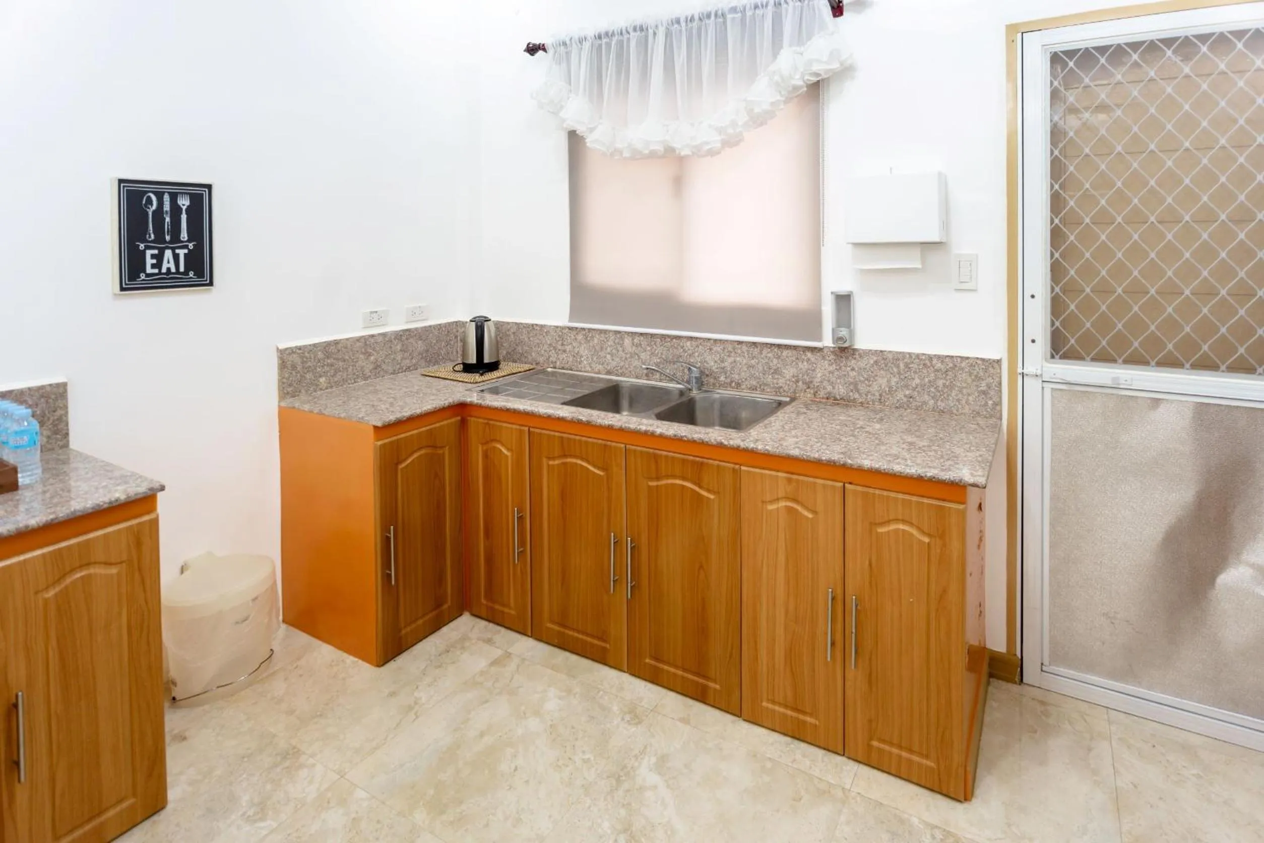 kitchen in MADISON GARDEN AND RESIDENCES