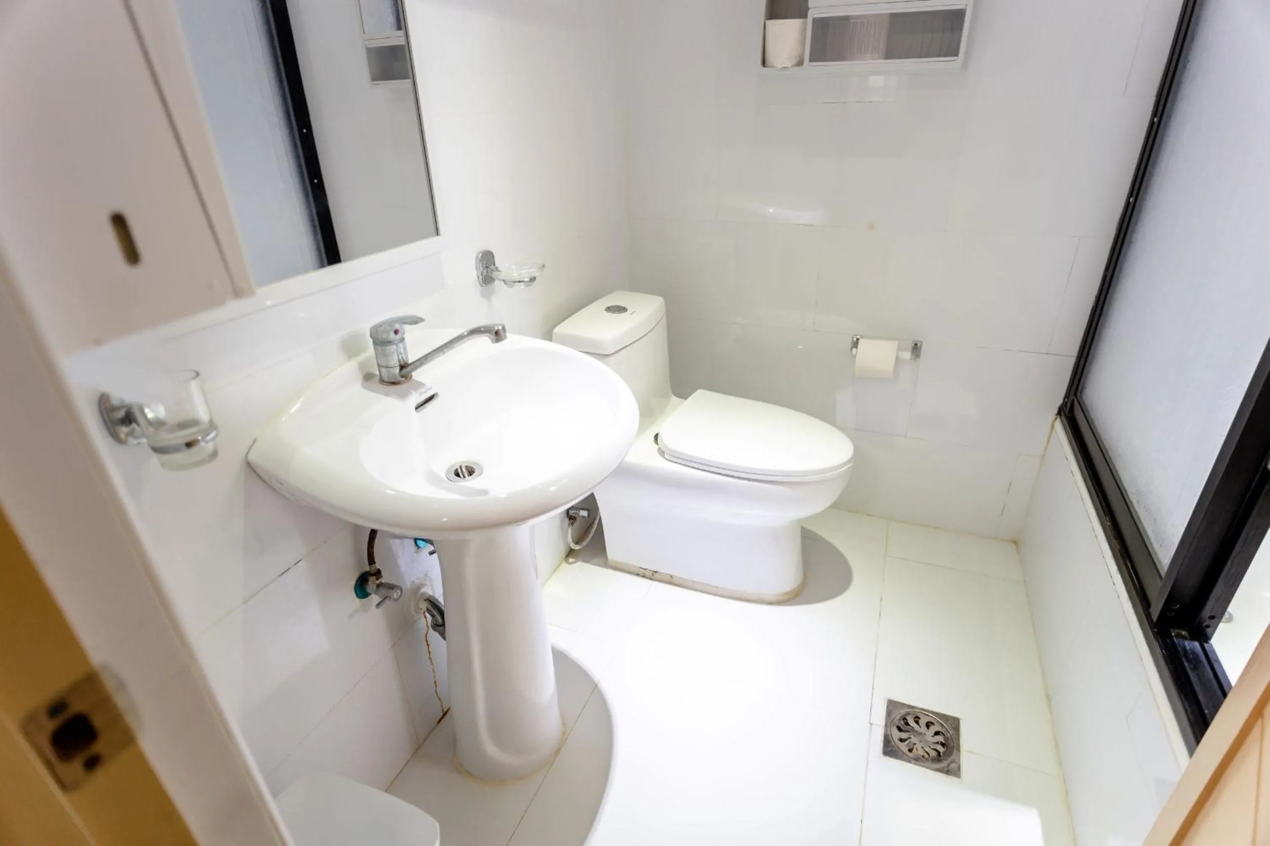 Bathroom in MADISON GARDEN AND RESIDENCES