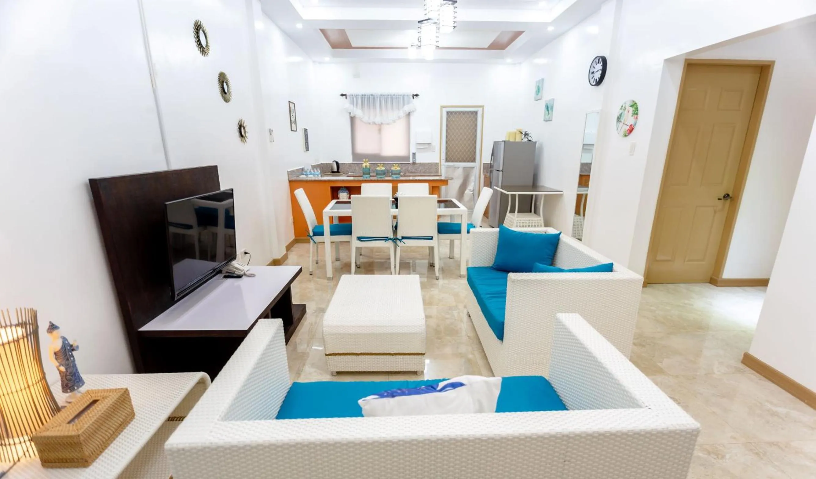 Living room in MADISON GARDEN AND RESIDENCES