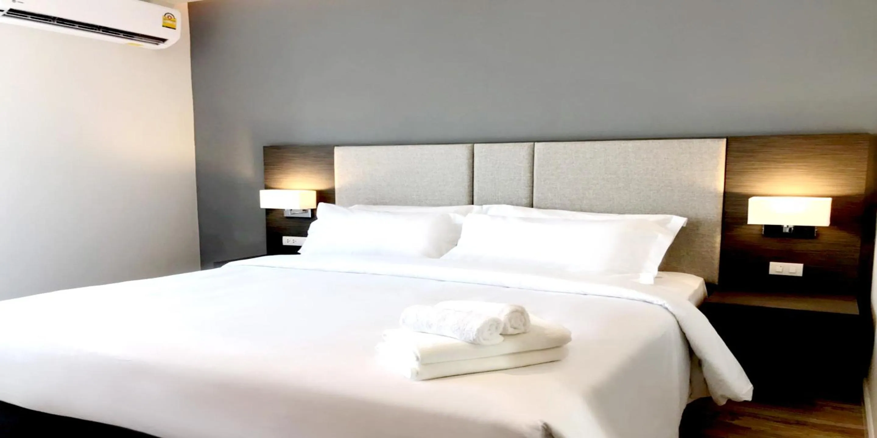 Bedroom, Bed in Fortune Hotel Buriram