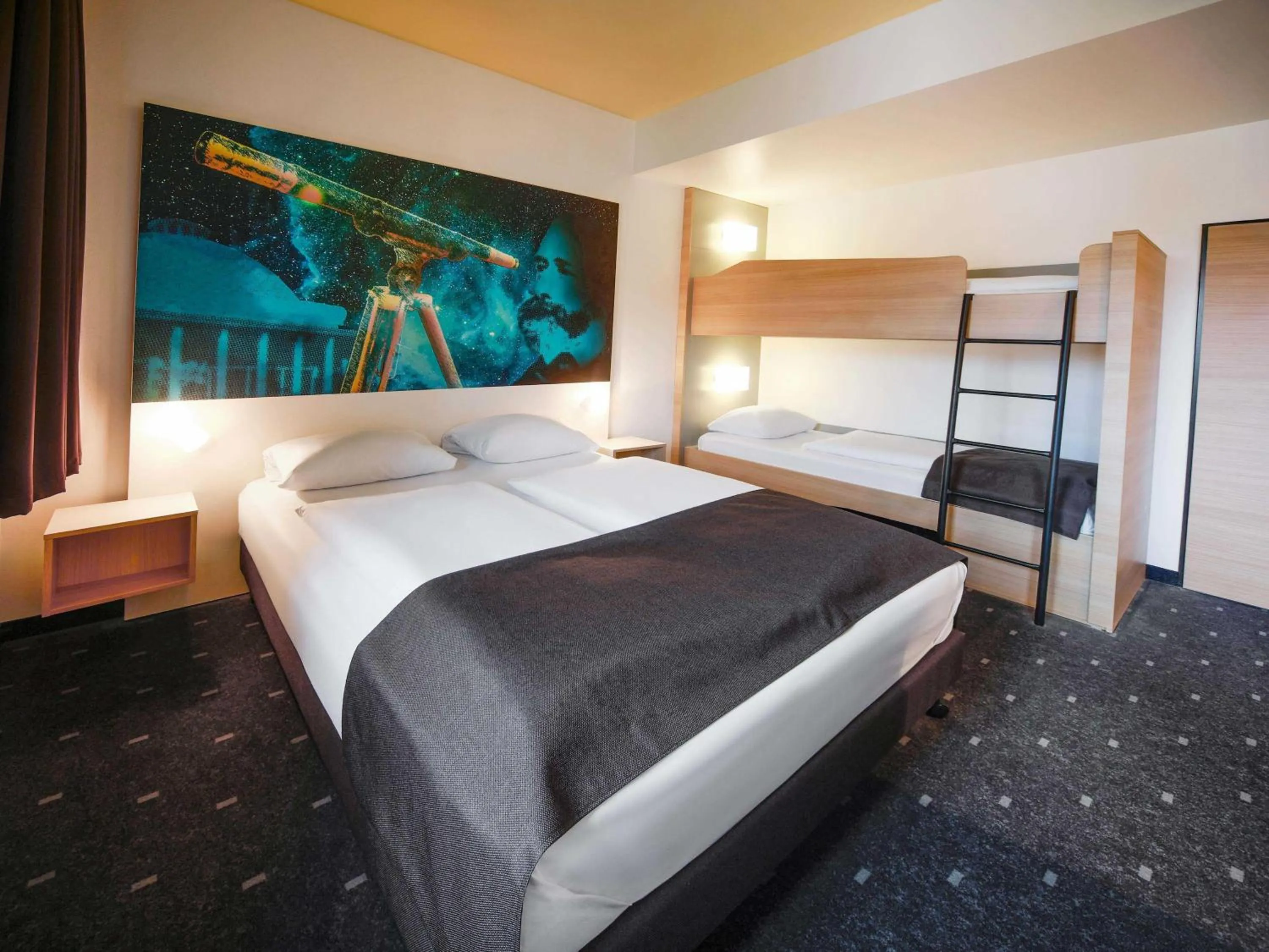 Photo of the whole room, Bed in B&B Hotel Jena