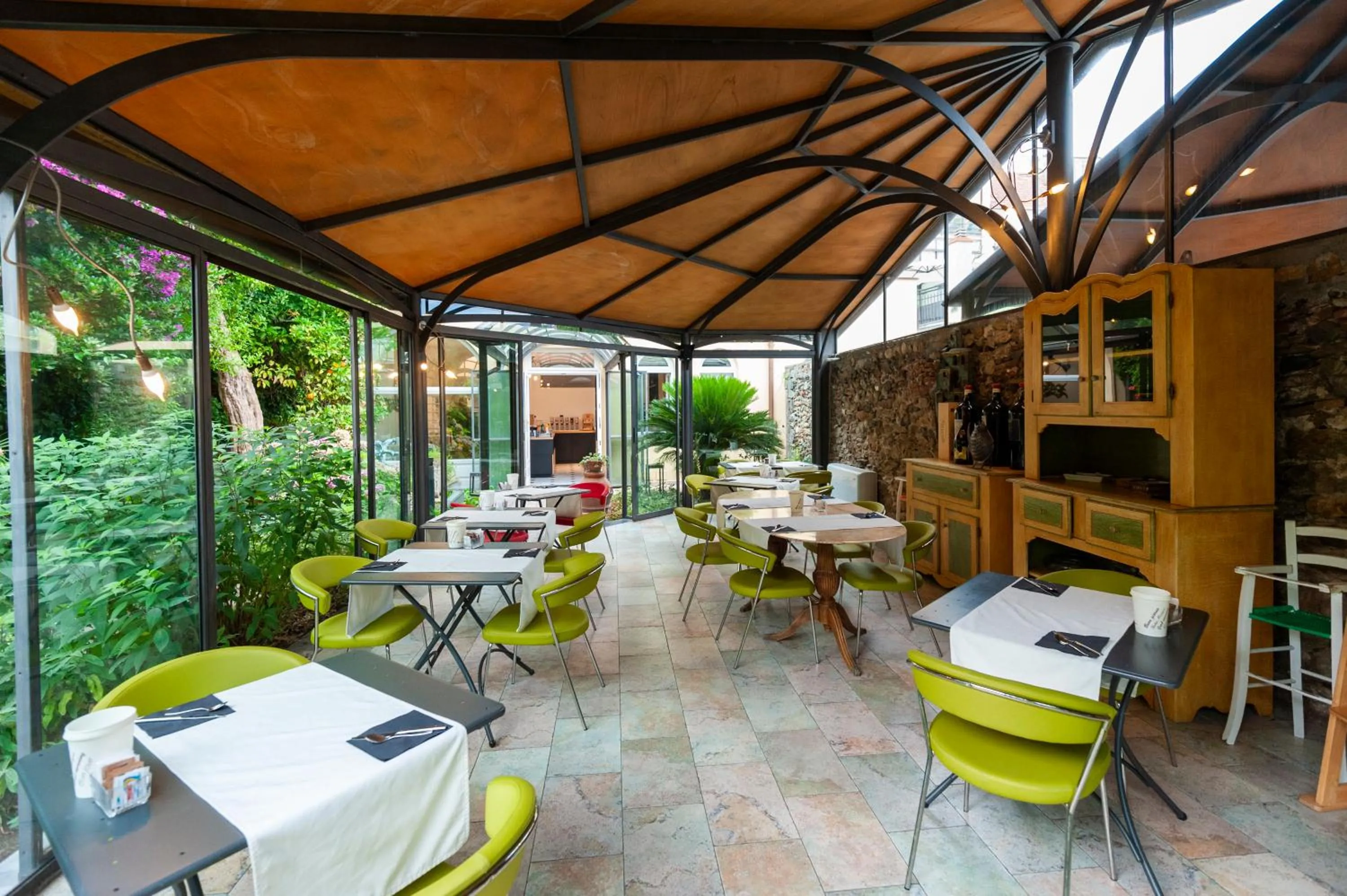 Breakfast in Hotel Melograno