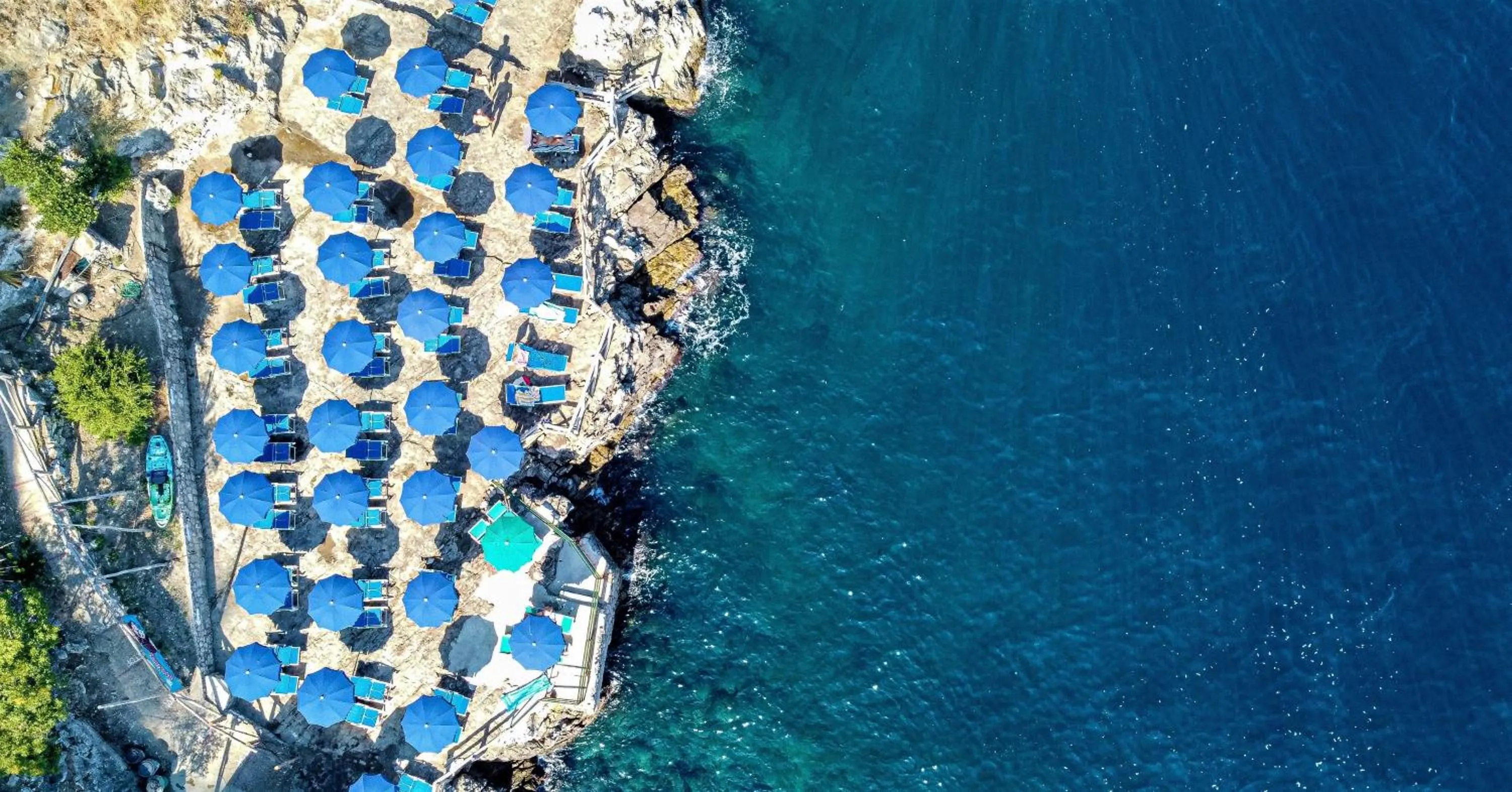 Shower in Hostel & Glamping Santa Fortunata